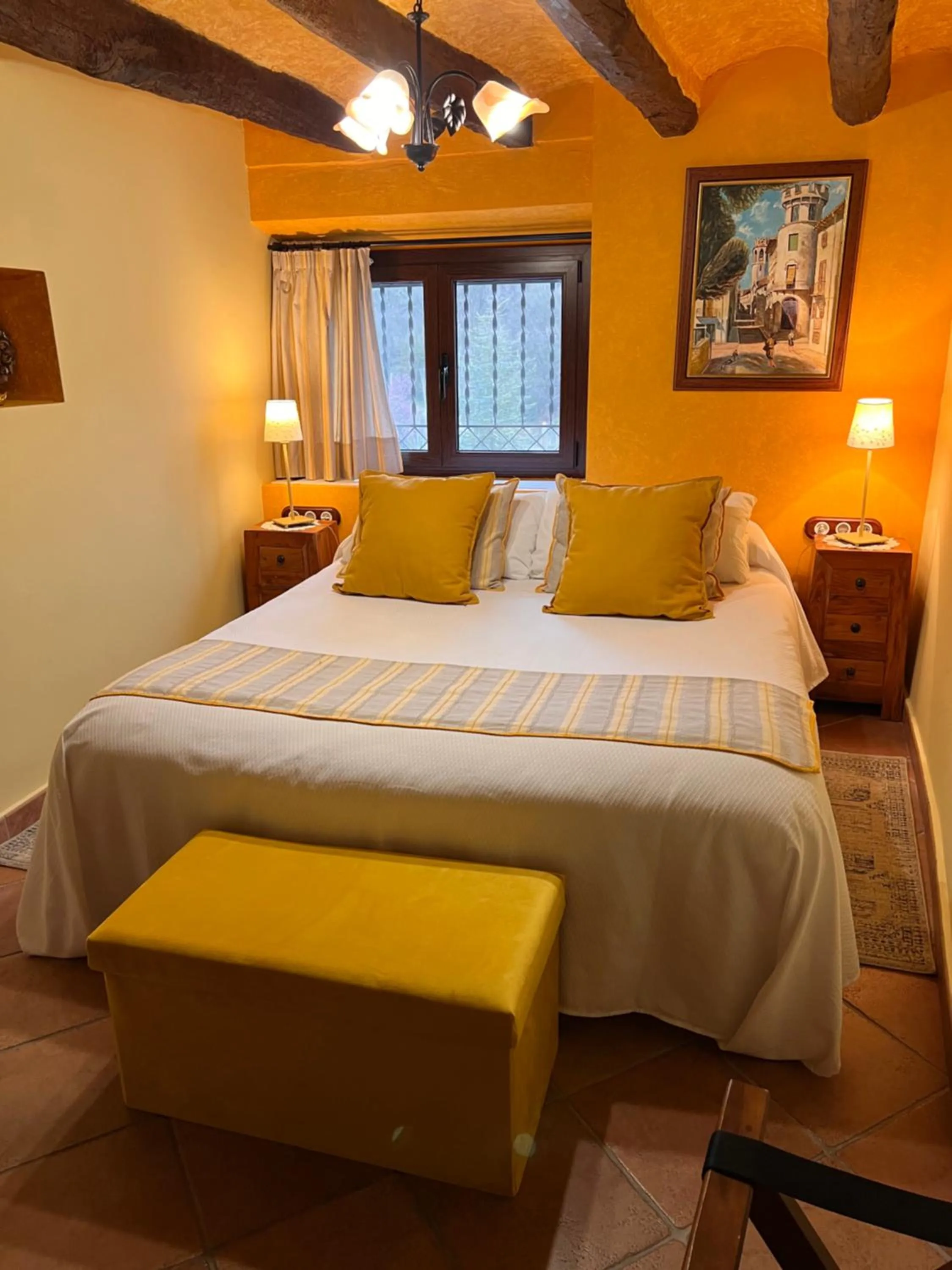 Photo of the whole room, Bed in El Molí de Pontons suites con jacuzzi spa