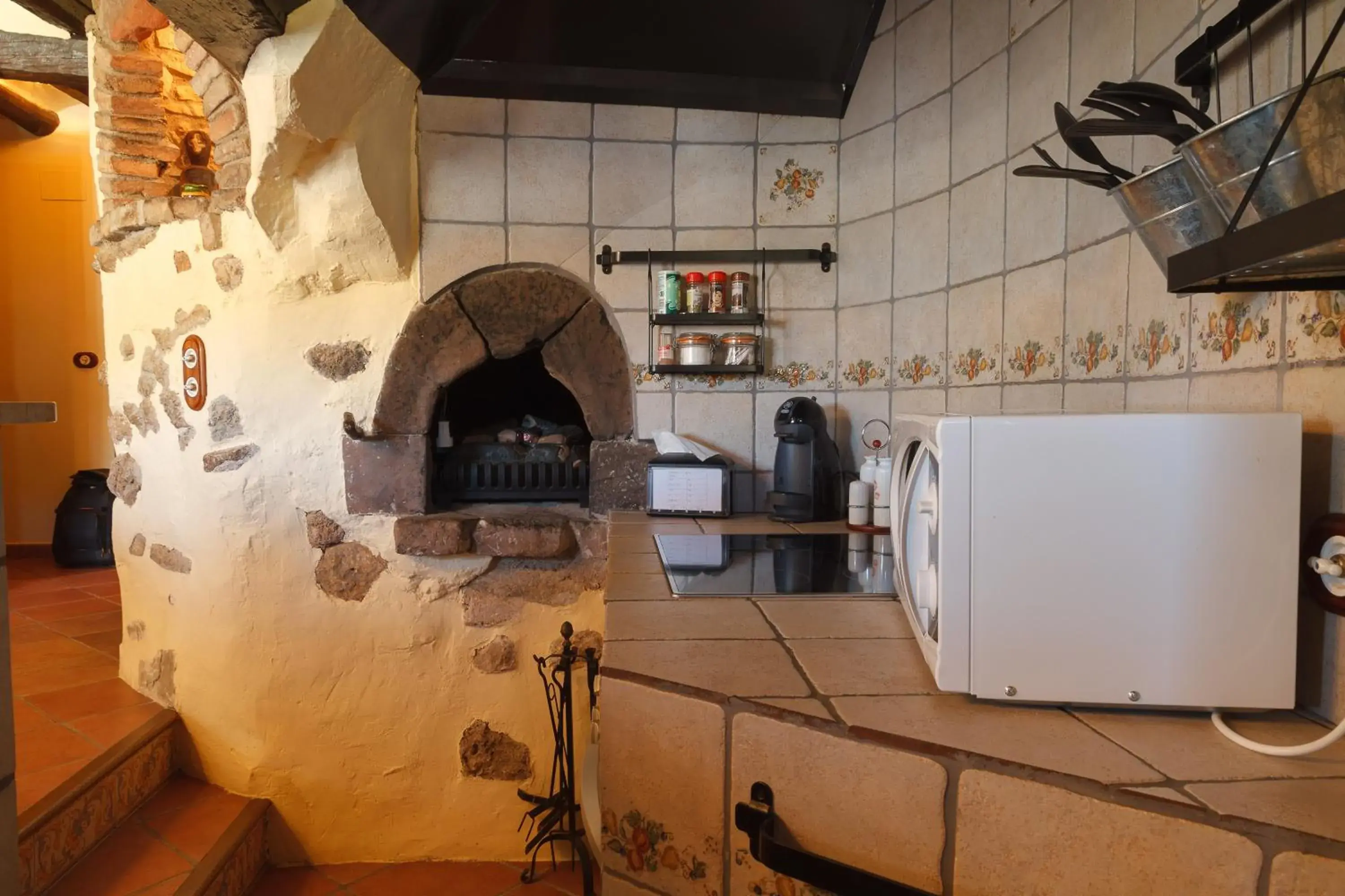 Property building in El Molí de Pontons suites con jacuzzi spa Property building in El Molí de Pontons suites con jacuzzi spa