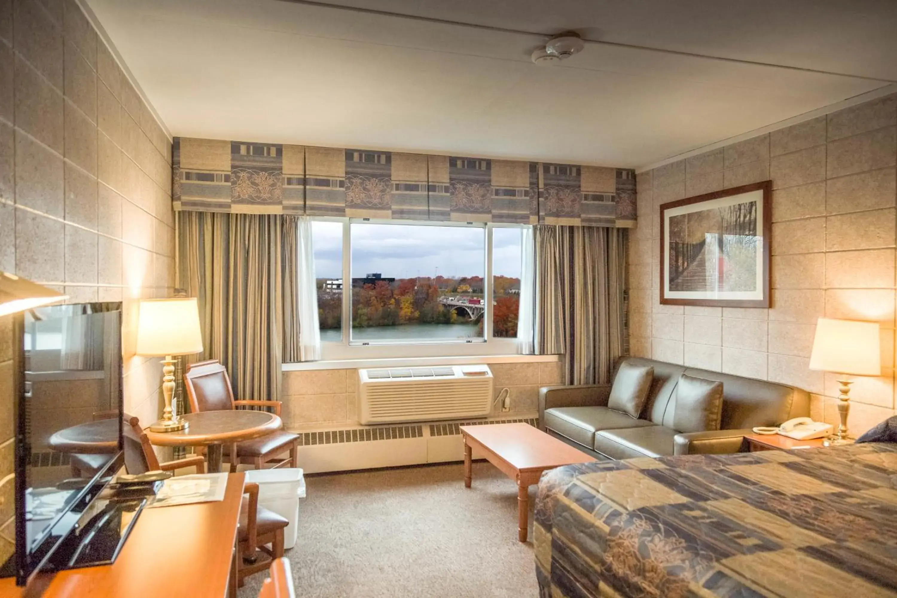 Bedroom in Capri Inn Bedroom in Capri Inn