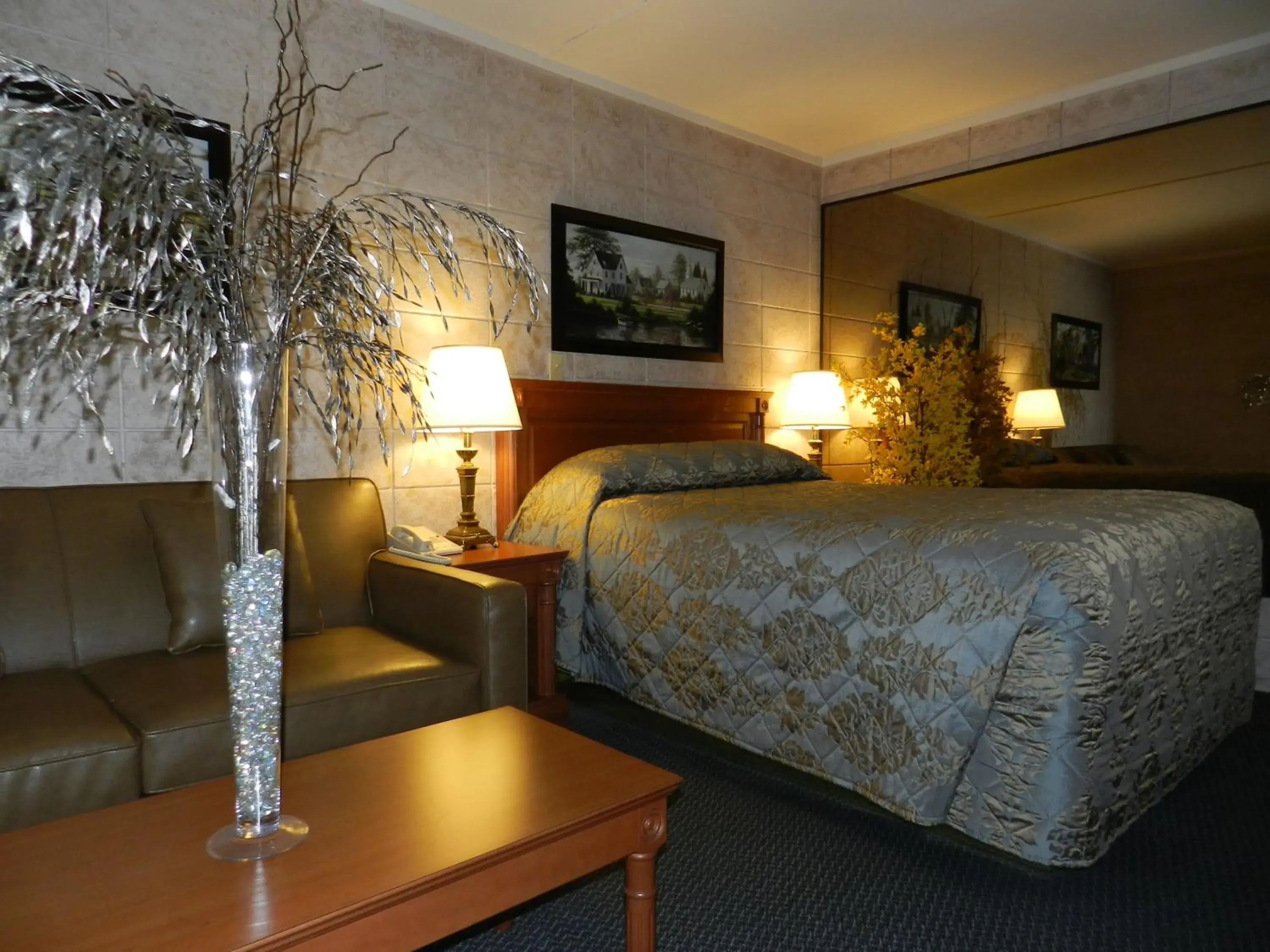 Bed in Capri Inn Bed in Capri Inn