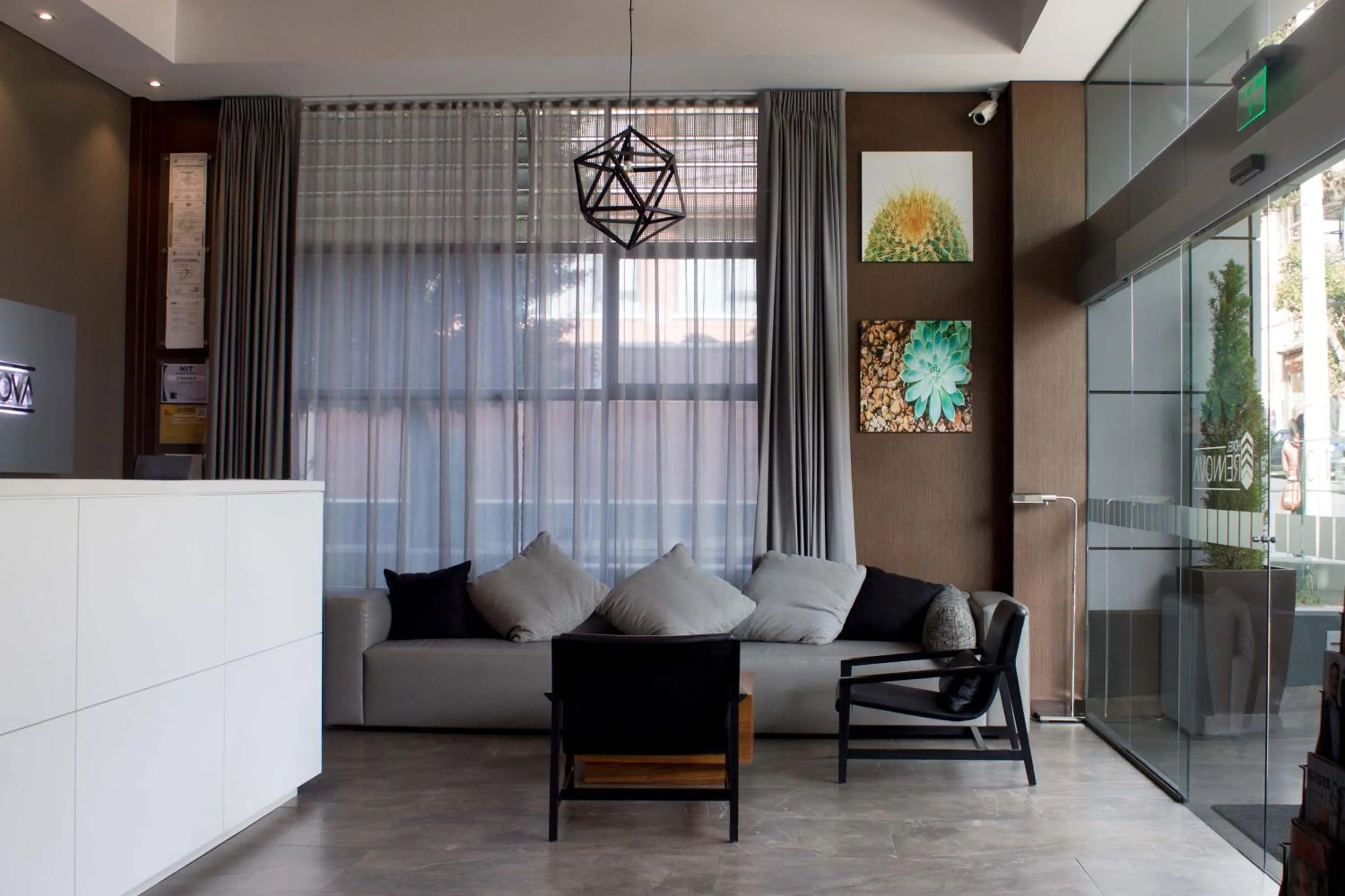 Lobby or reception in Hotel Rennova