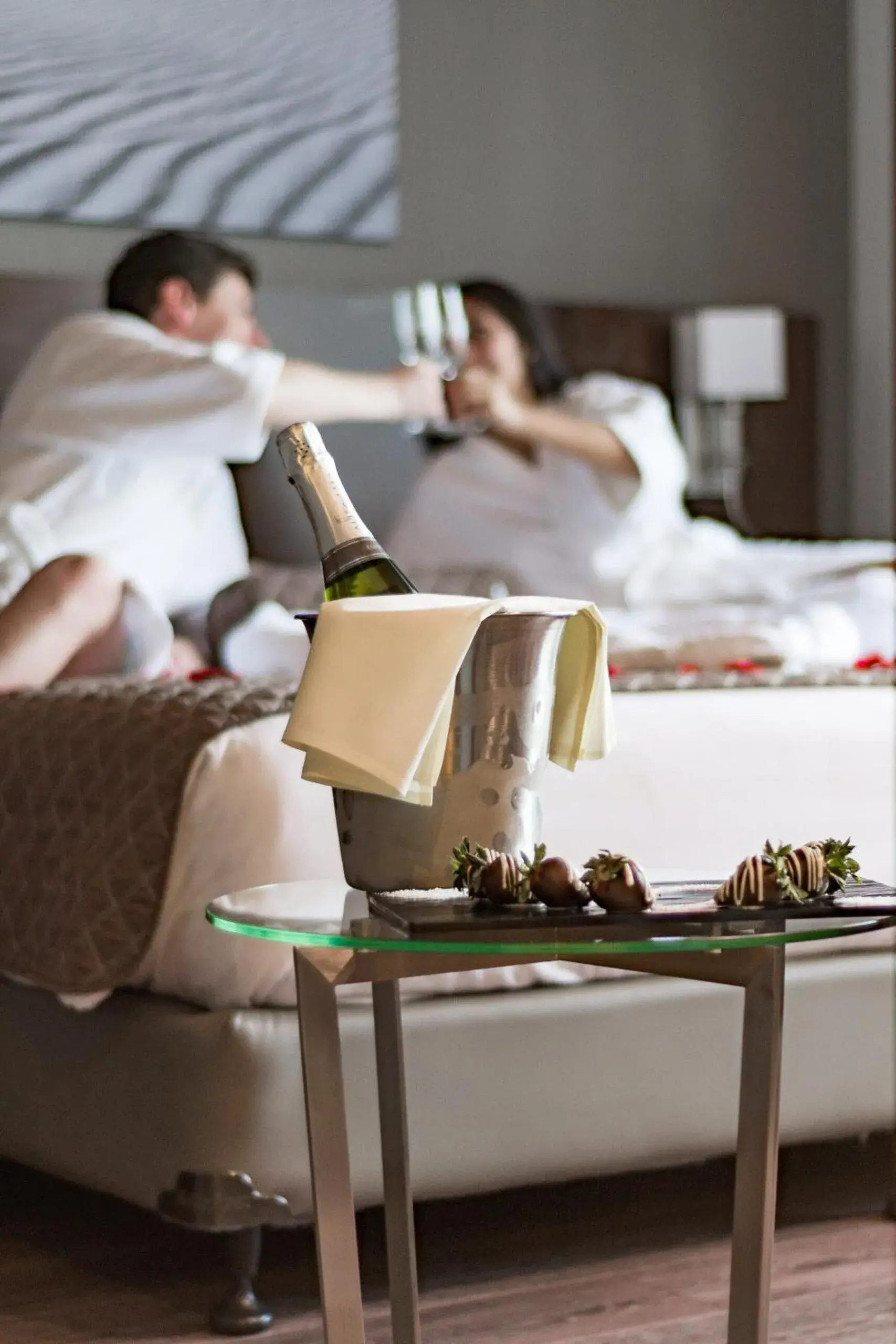 Guests, Bed in Hotel Rennova Guests, Bed in Hotel Rennova