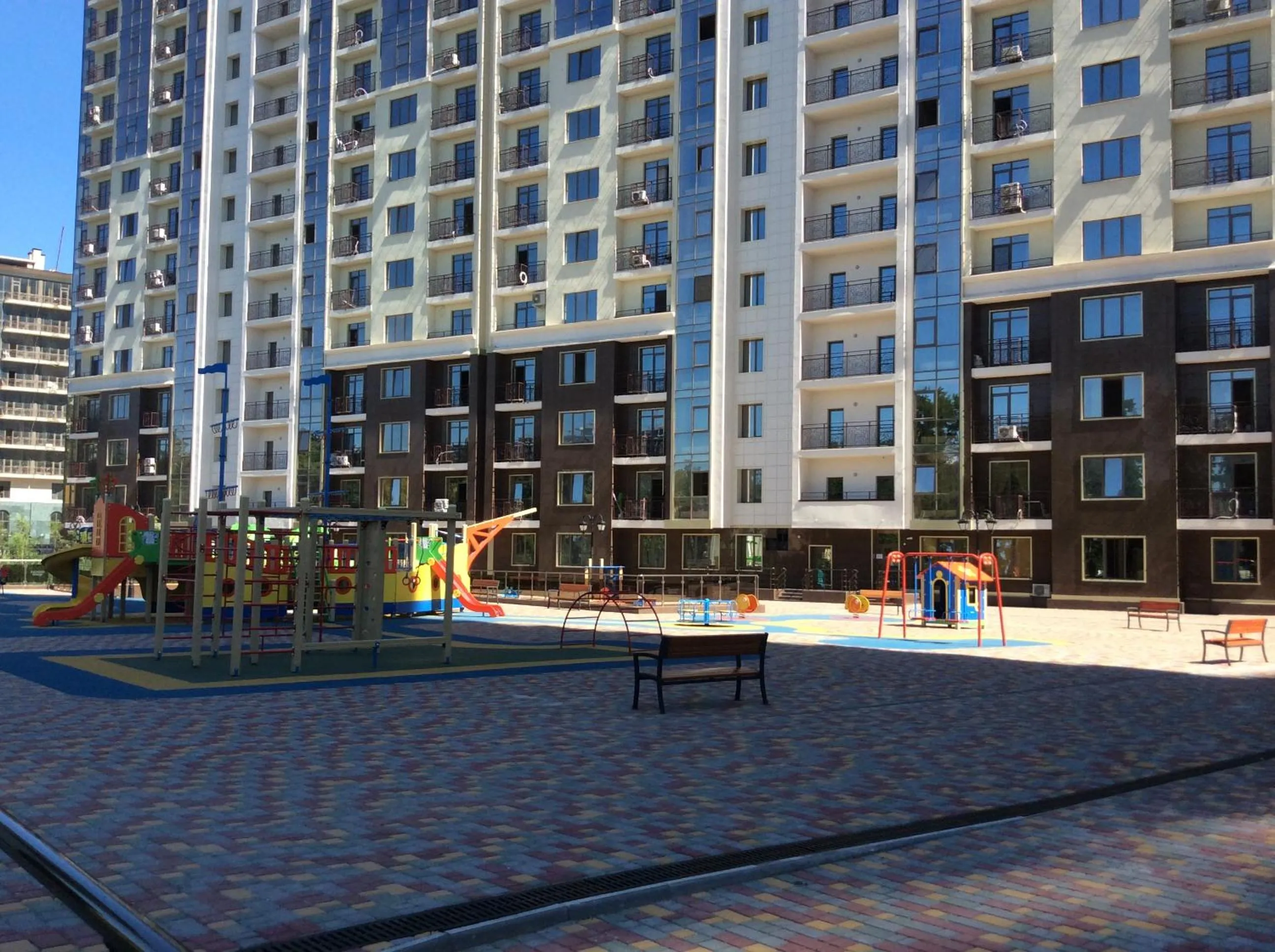 Sea Pearl Apt