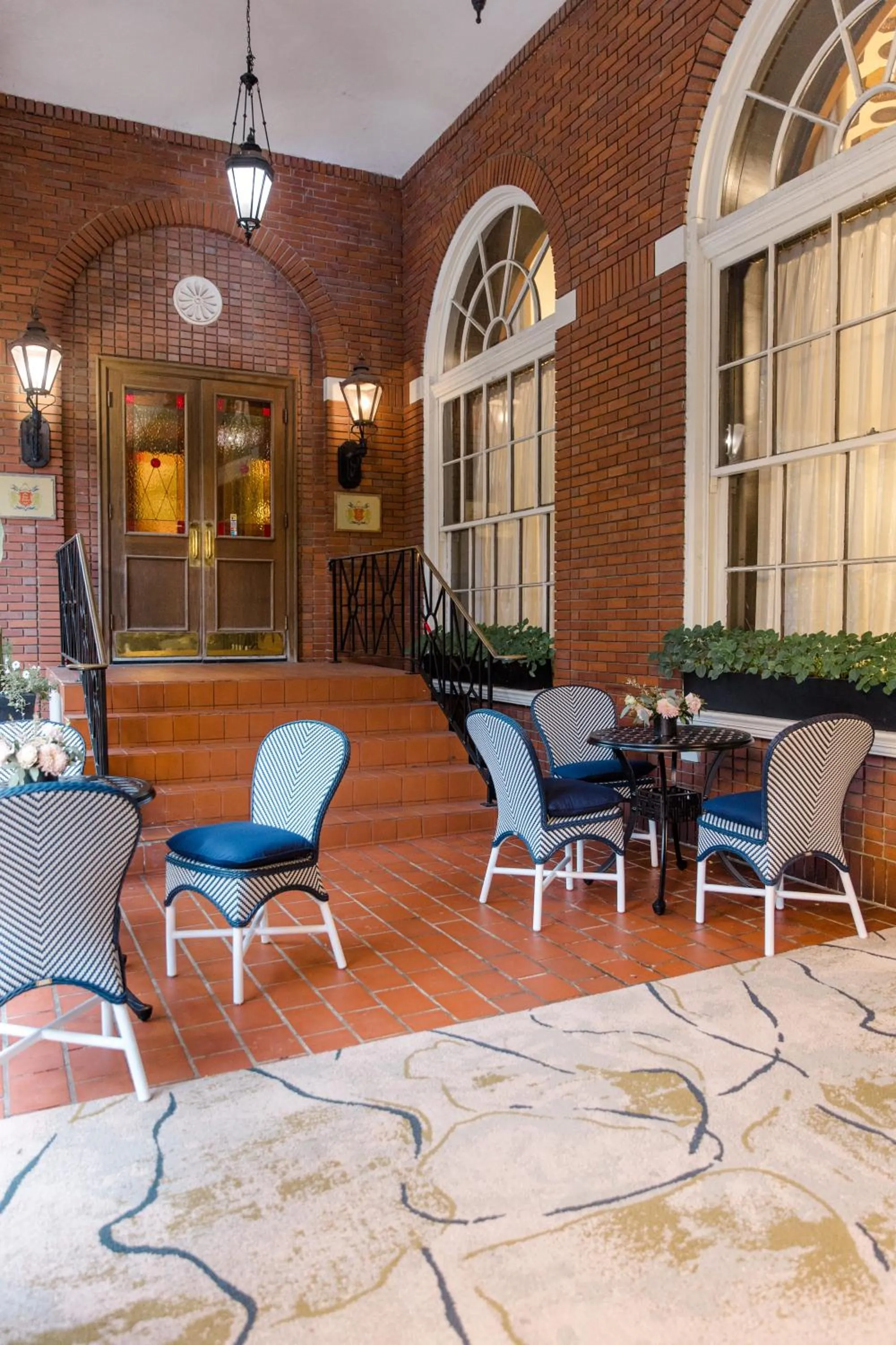 Patio in The Lord Nelson Hotel & Suites