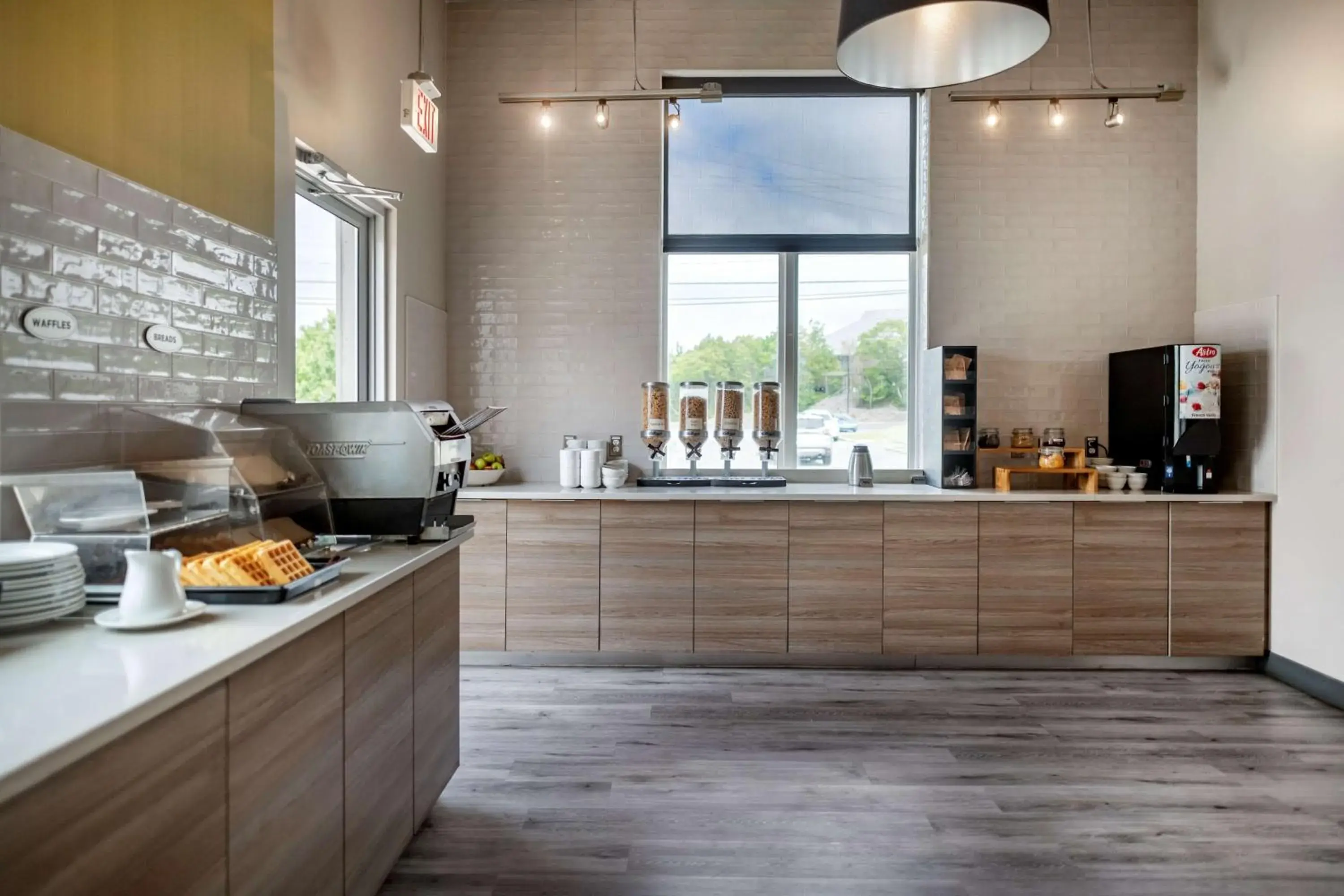 Breakfast in Best Western Dartmouth Hotel & Suites Breakfast in Best Western Dartmouth Hotel & Suites