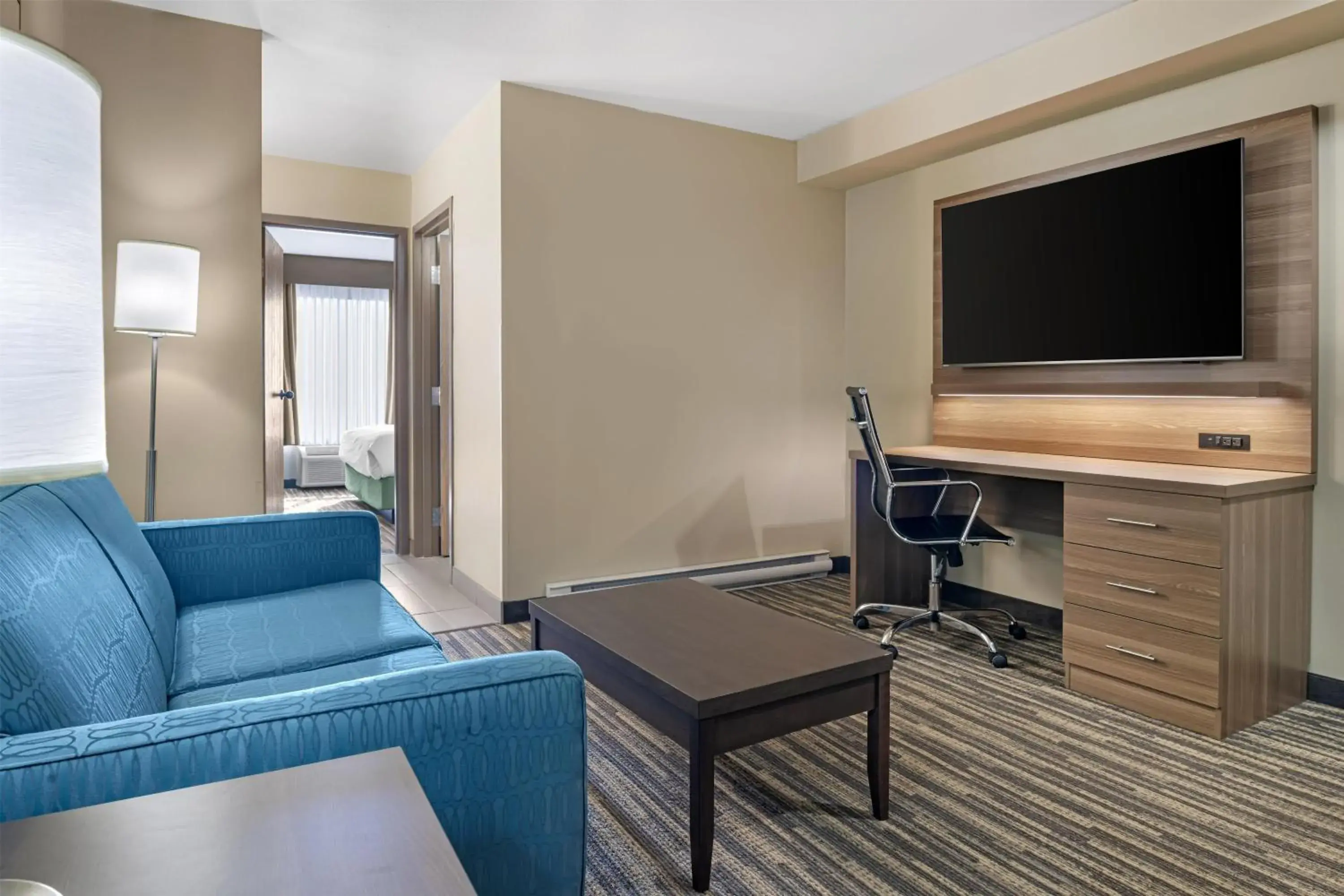 Bedroom in Best Western Plus Dartmouth Hotel & Suites Bedroom in Best Western Plus Dartmouth Hotel & Suites