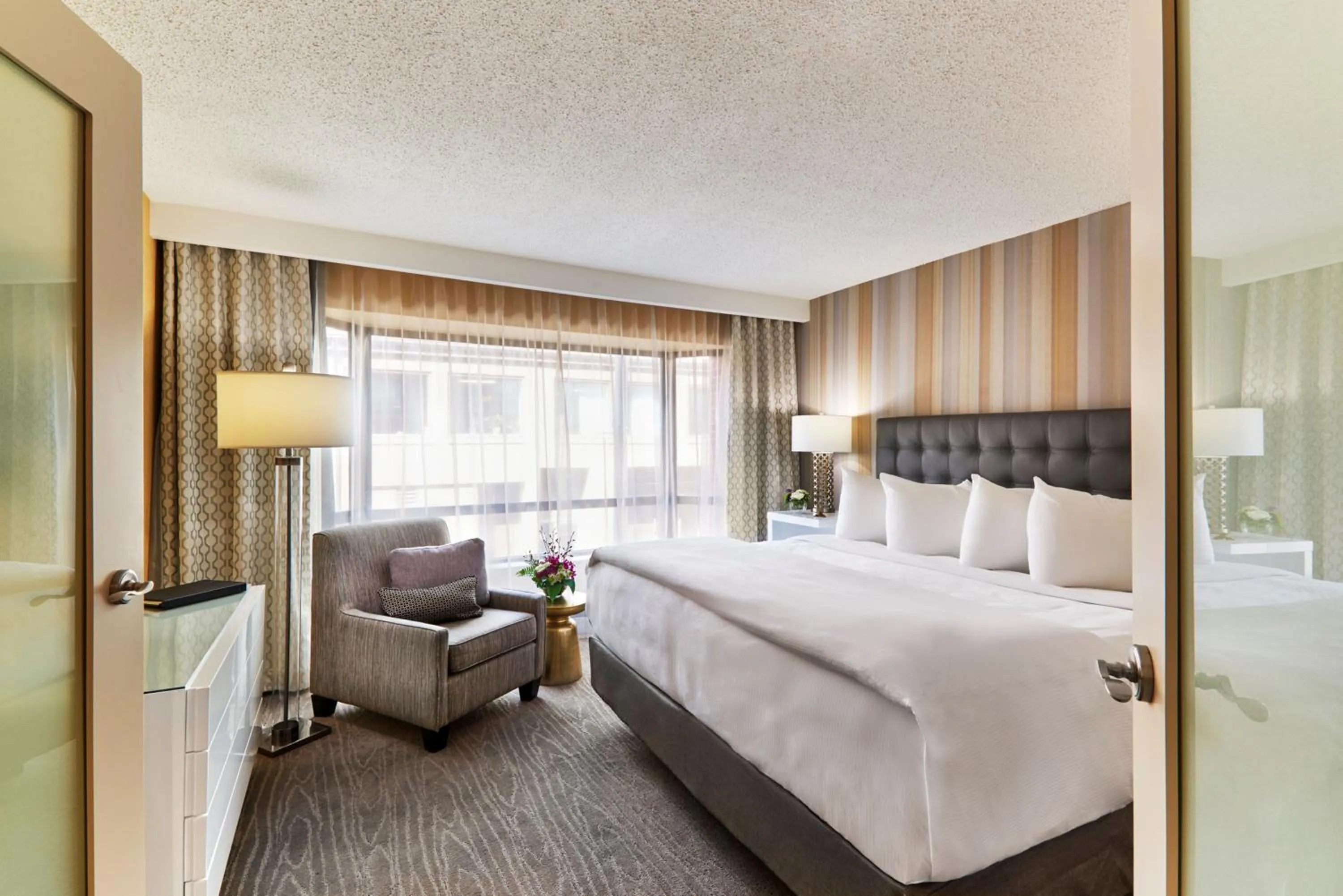 Bedroom, Bed in The Prince George Hotel