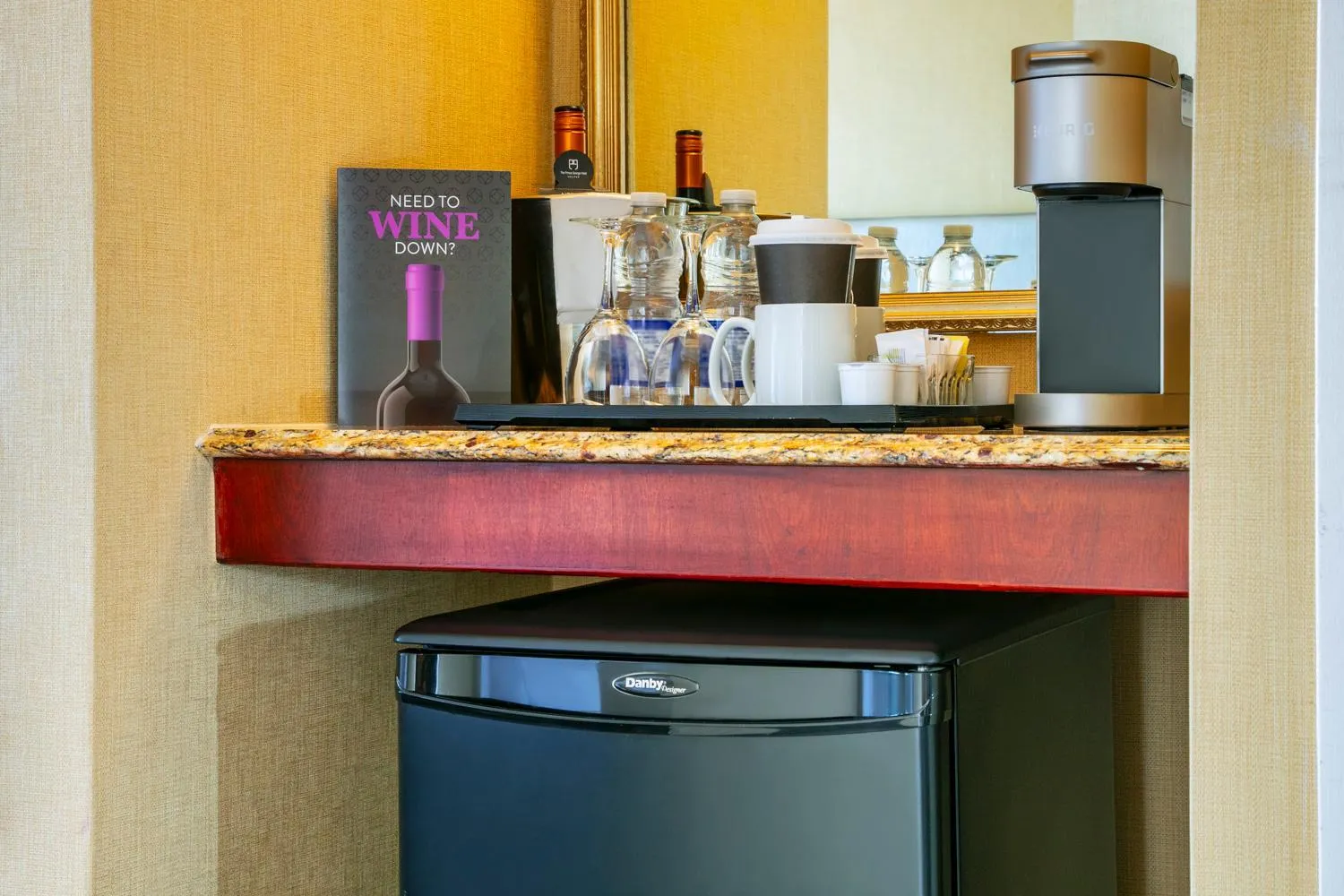 Coffee/tea facilities in The Prince George Hotel