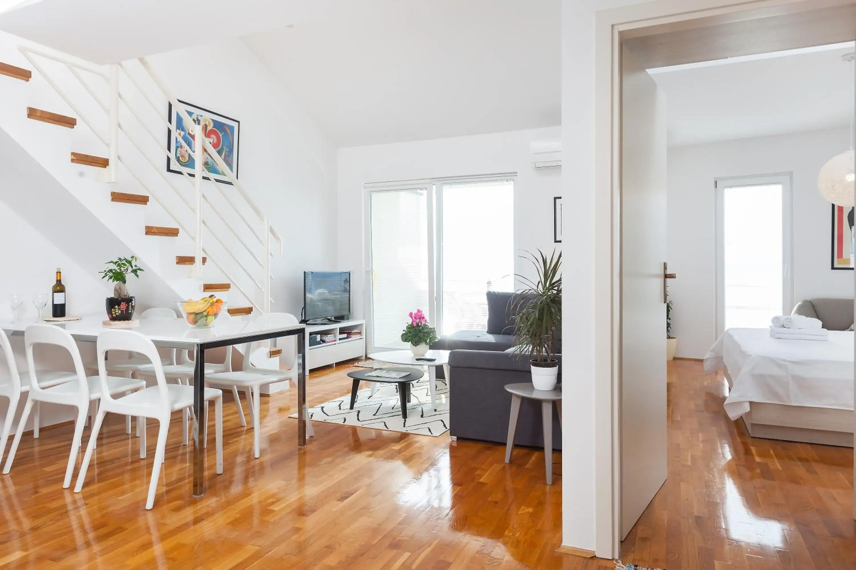 New Gallery Apartment with Beautiful View New Gallery Apartment with Beautiful View