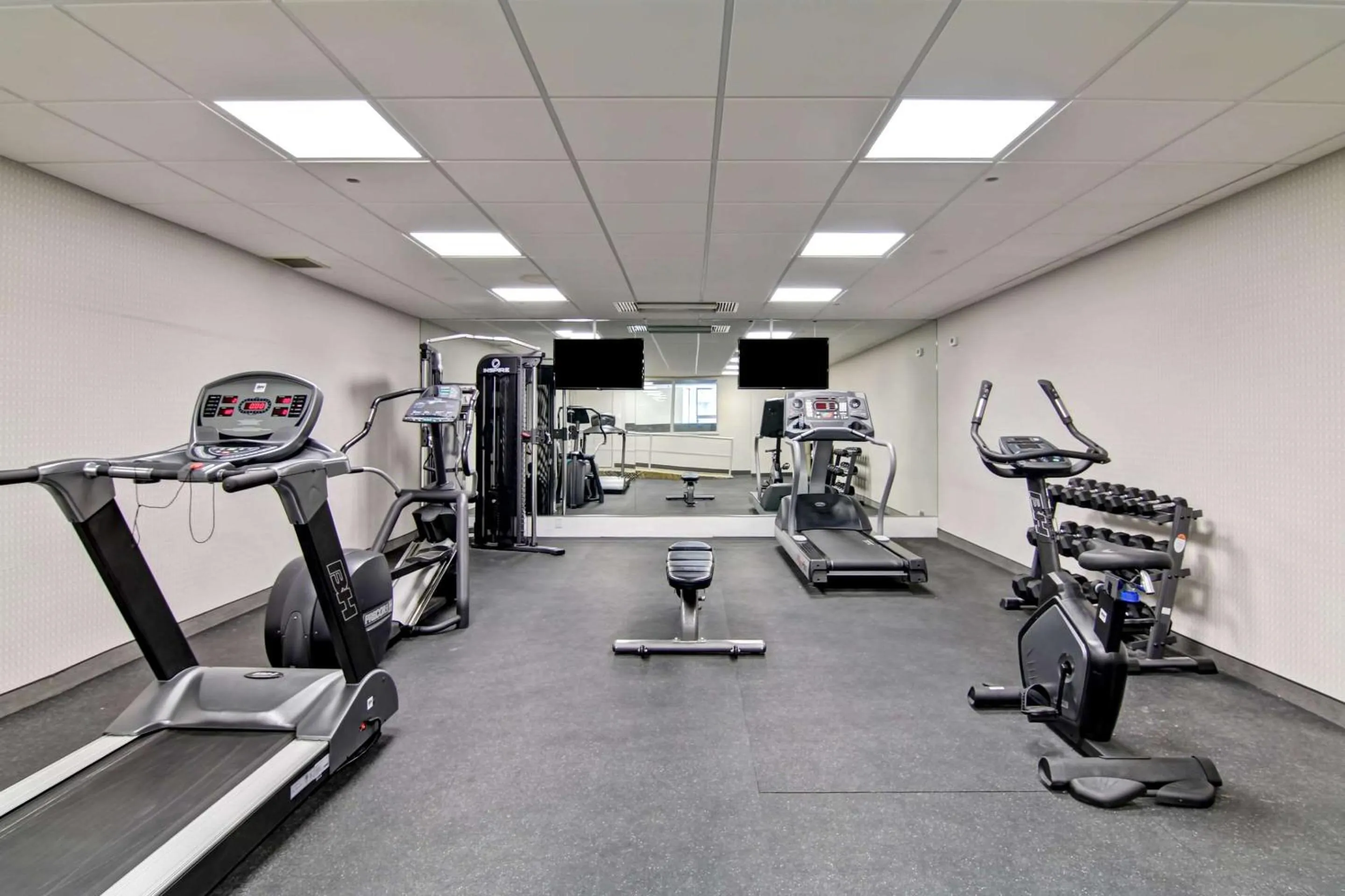 Fitness centre/facilities in Radisson Hotel & Conference Centre Edmonton