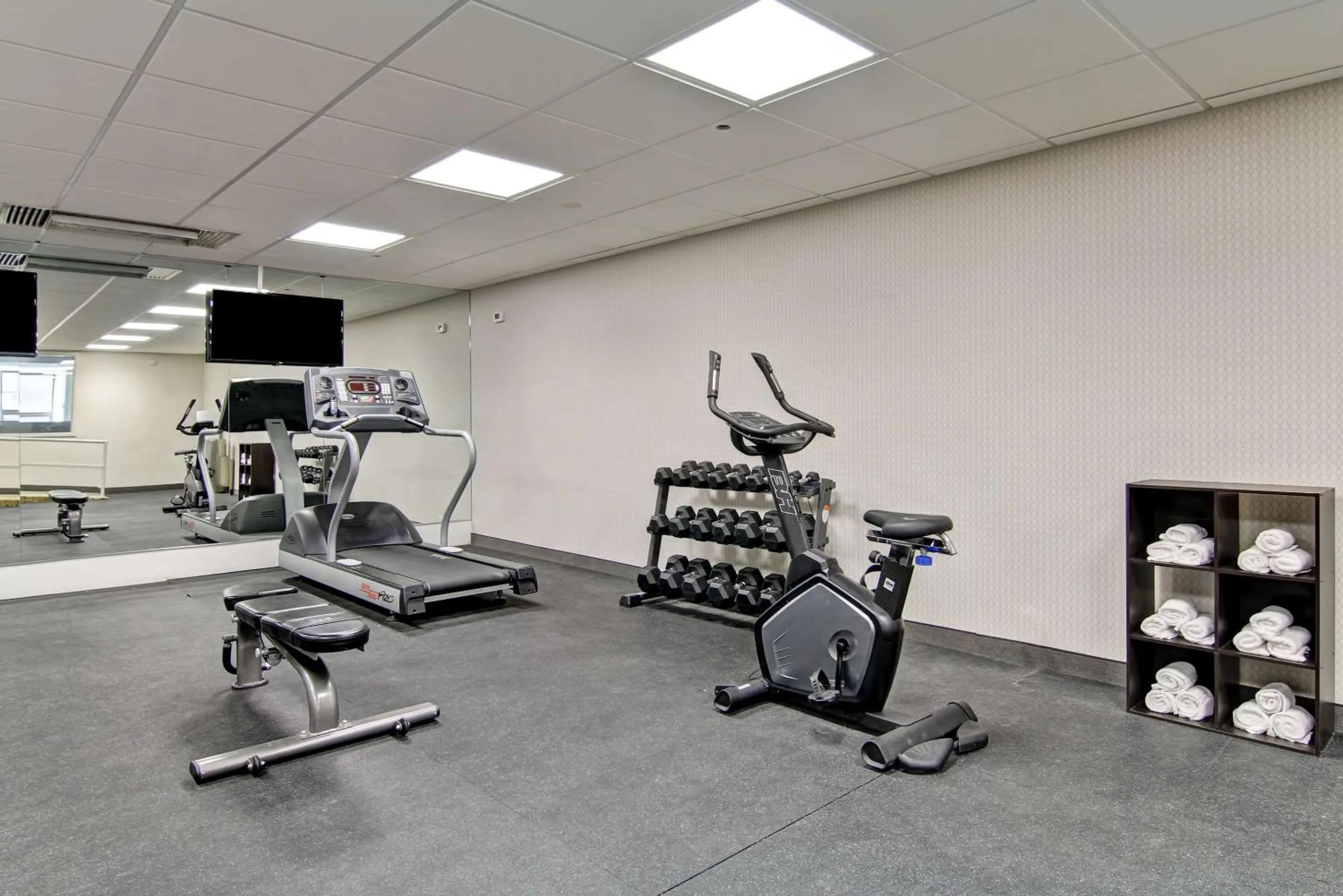 Fitness centre/facilities in Radisson Hotel & Conference Centre Edmonton
