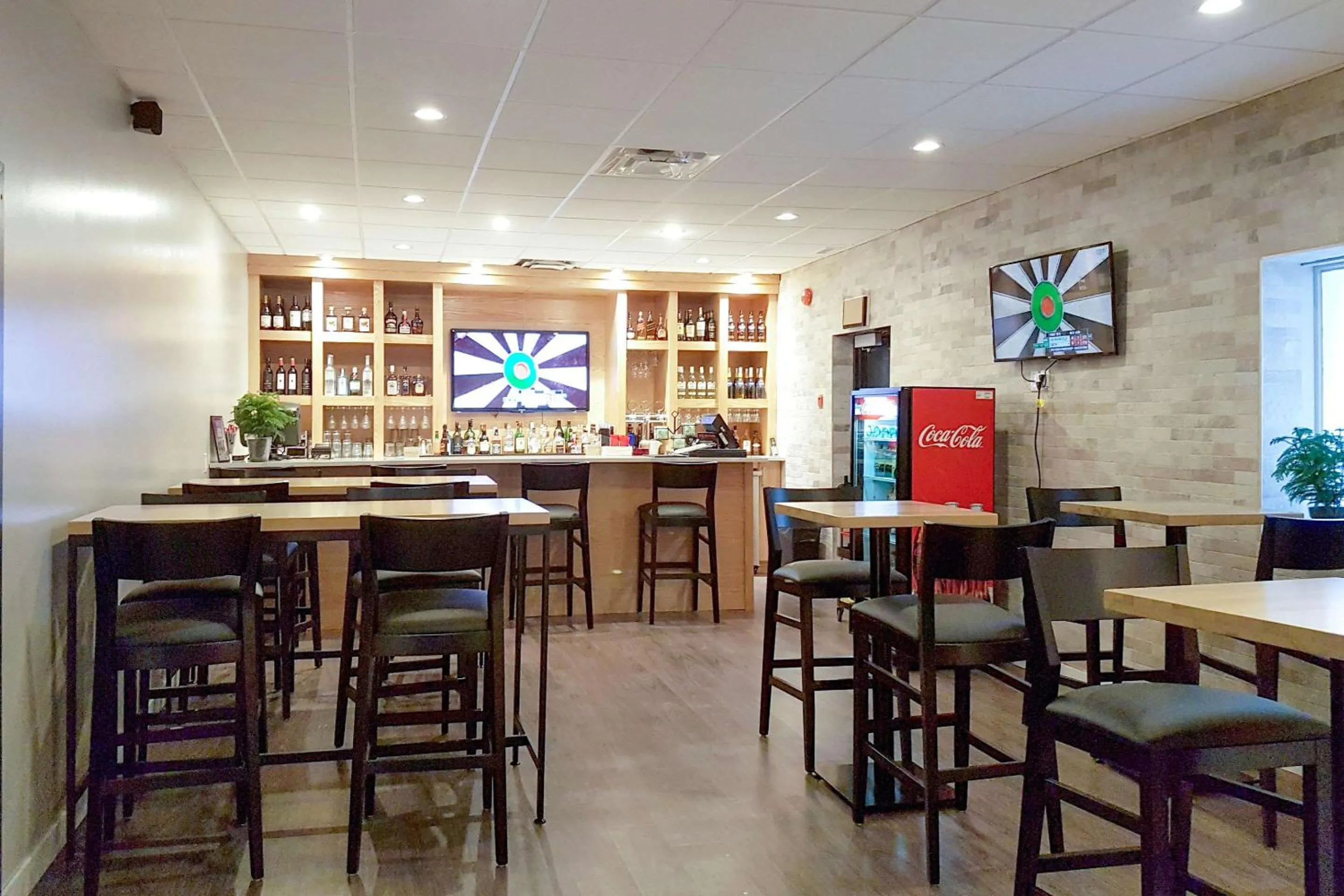 Restaurant/places to eat in Radisson Hotel & Conference Centre Edmonton