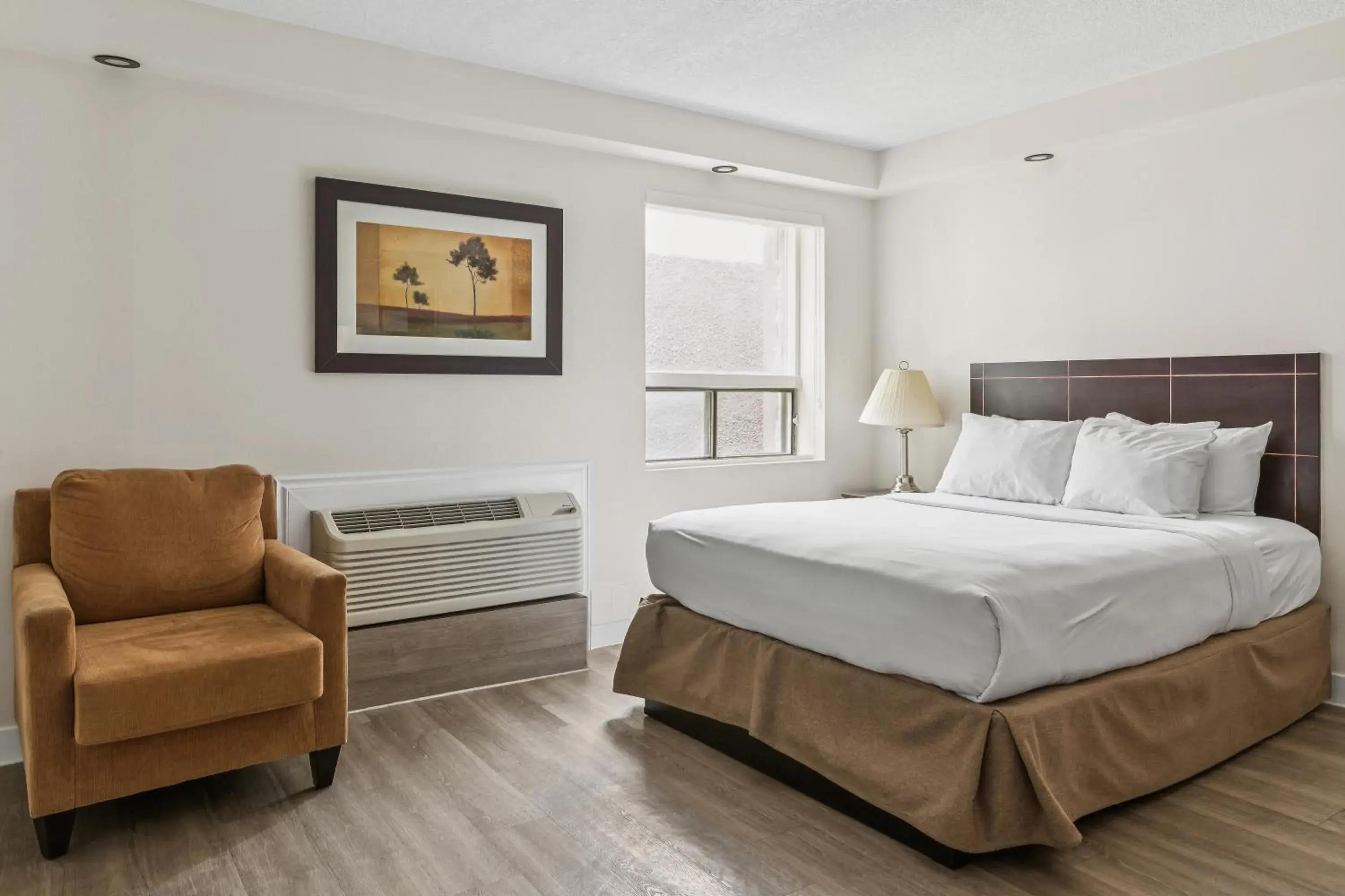 Bed in Radisson Hotel & Conference Centre Edmonton Bed in Radisson Hotel & Conference Centre Edmonton