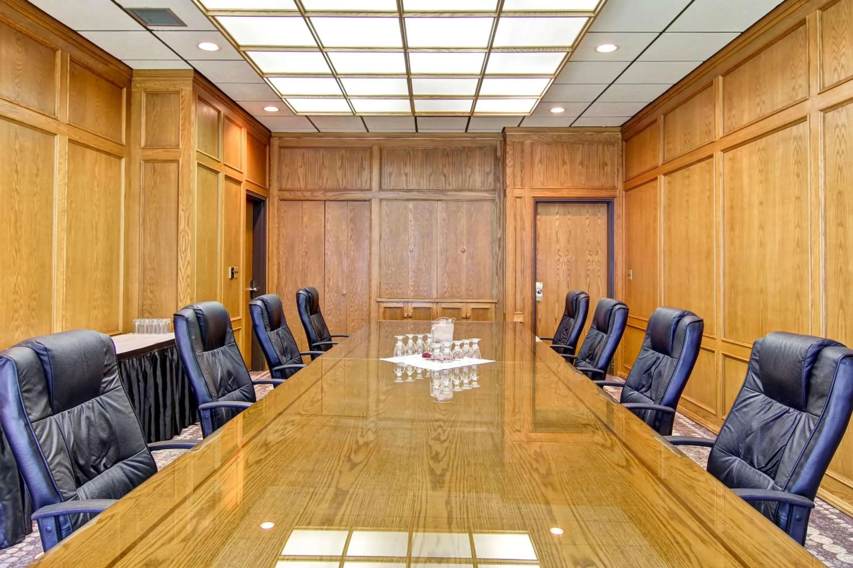 Meeting/conference room in Radisson Hotel & Conference Centre Edmonton