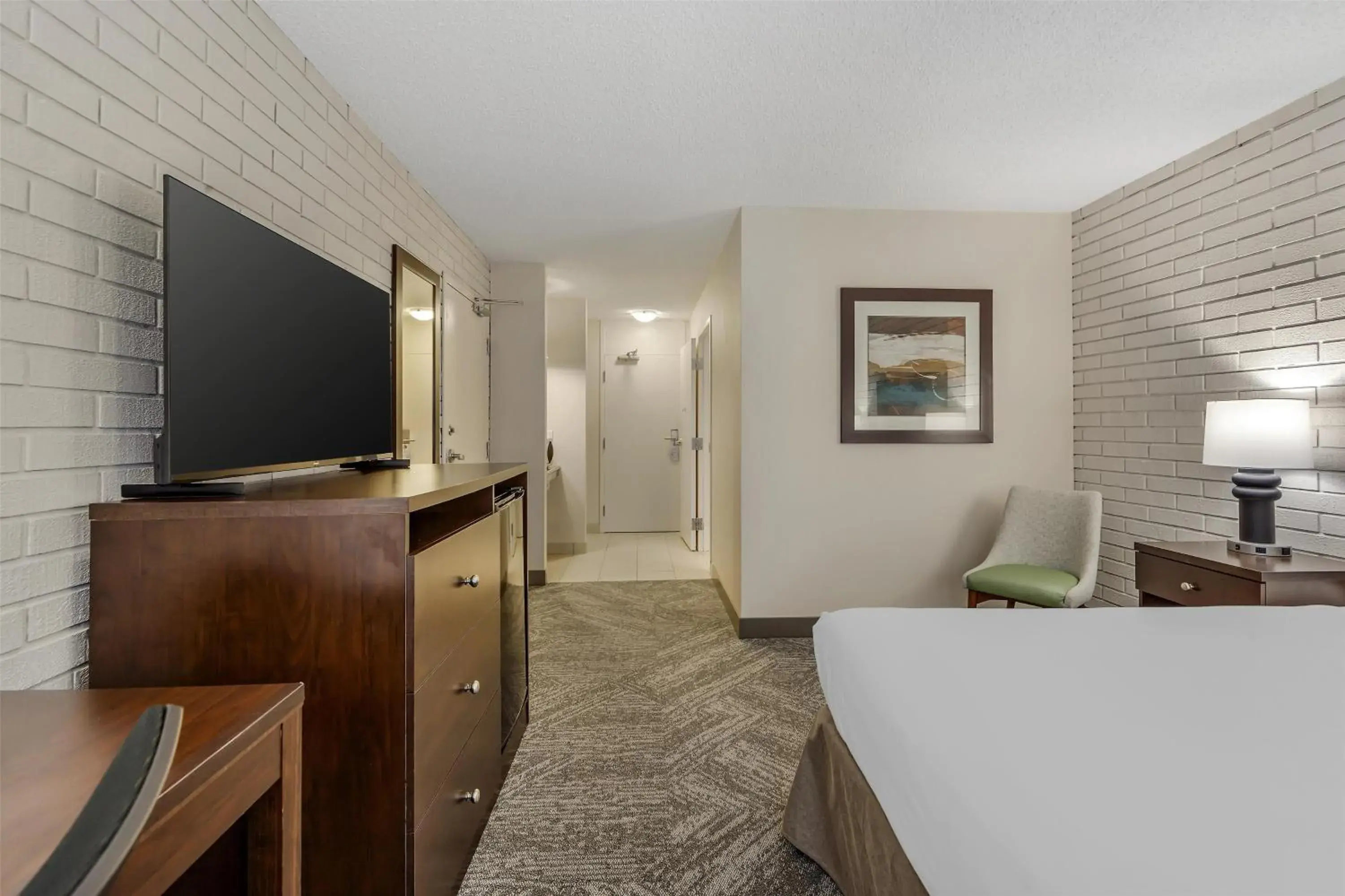 Queen Room with Roll-In Shower - Mobility Accessible/Non-Smoking in Best Western Cedar Park Inn Queen Room with Roll-In Shower - Mobility Accessible/Non-Smoking in Best Western Cedar Park Inn