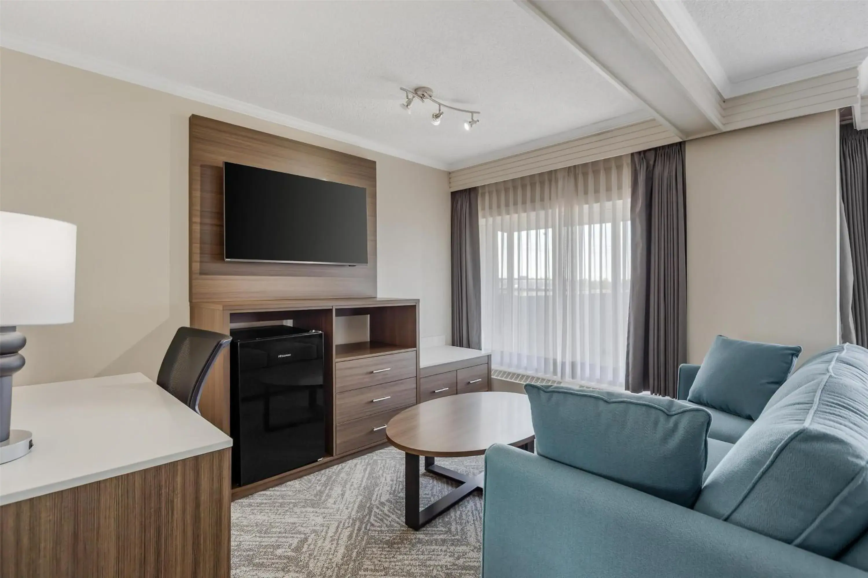 Large King Room in Best Western Cedar Park Inn Large King Room in Best Western Cedar Park Inn