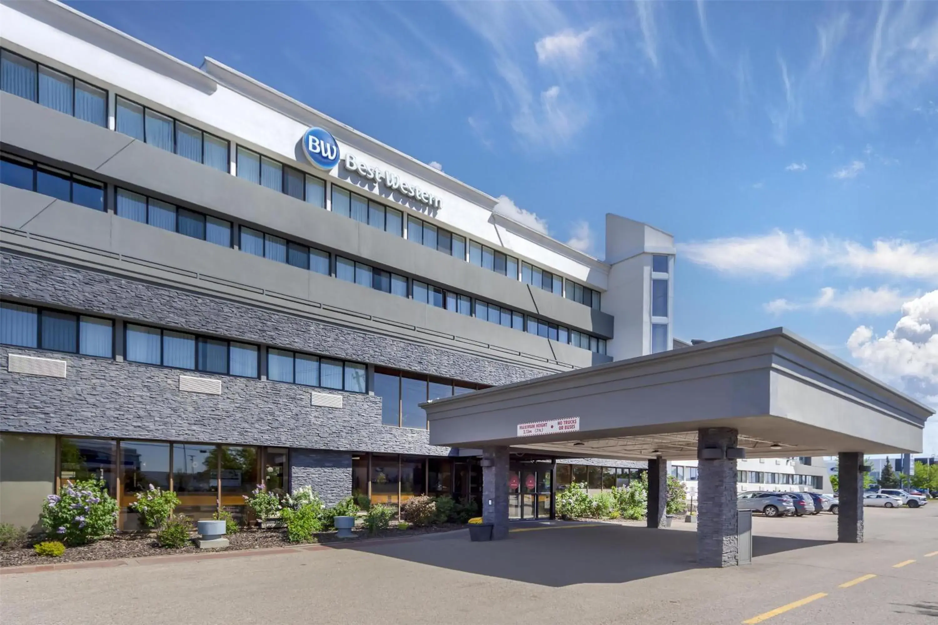 Property building in Best Western Cedar Park Inn Property building in Best Western Cedar Park Inn