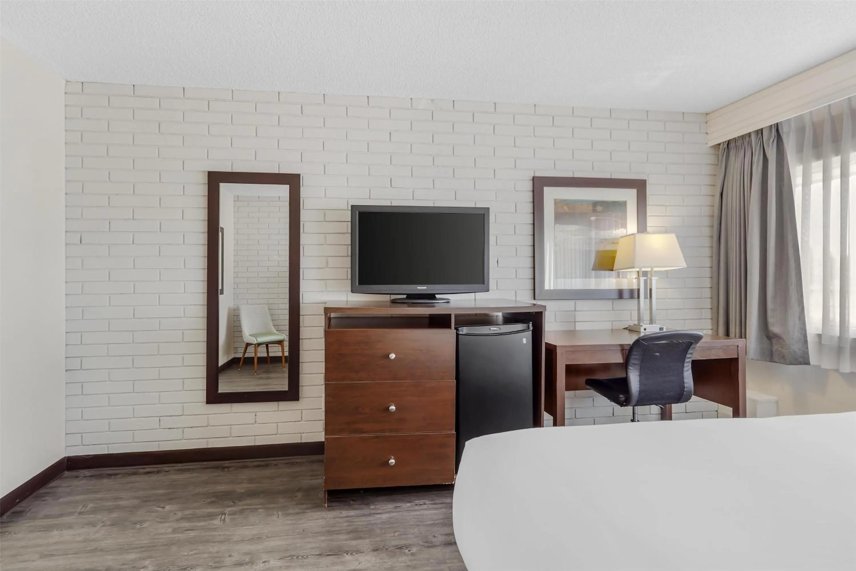 Bedroom, Bed in Best Western Cedar Park Inn