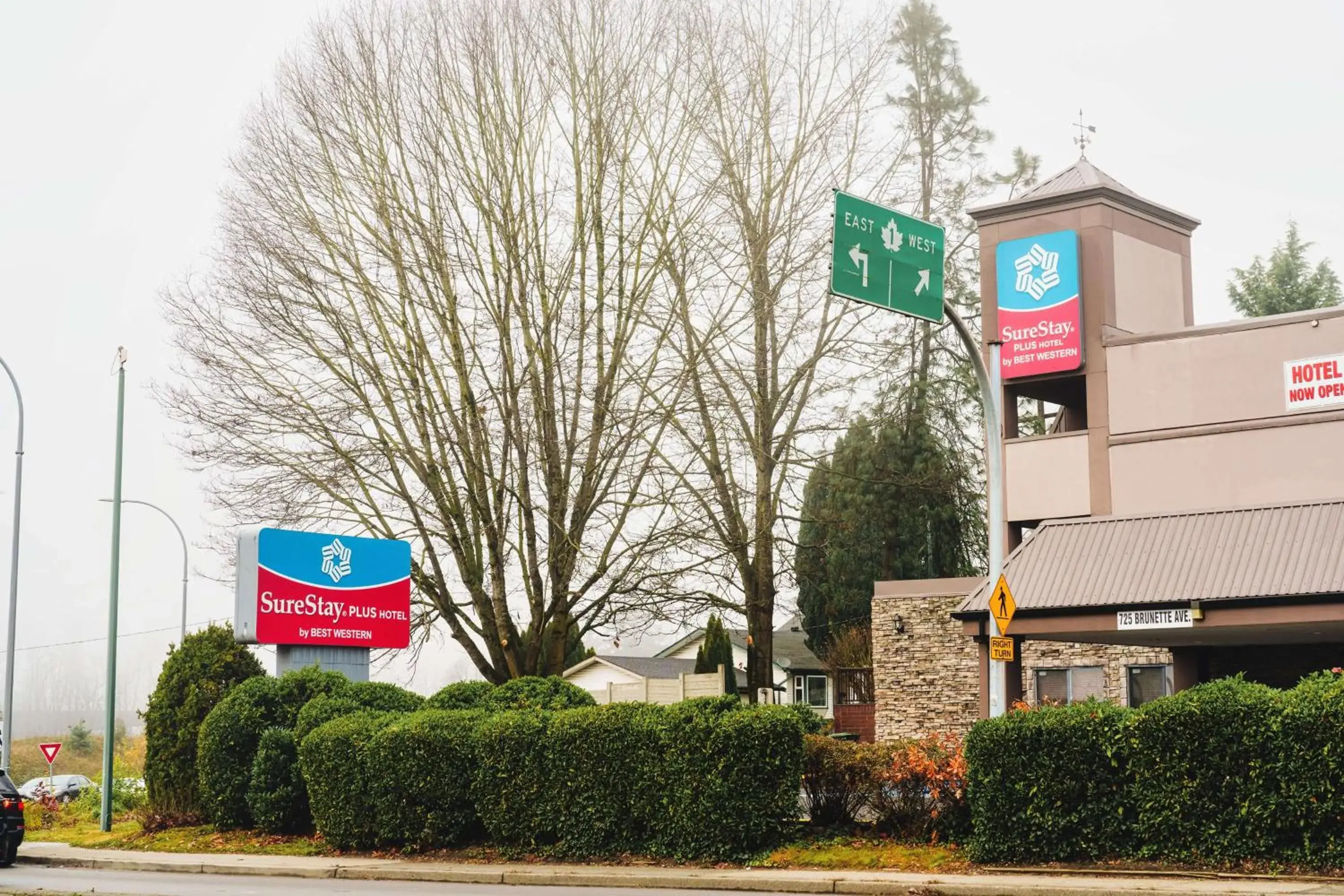 Bedroom in SureStay Plus by Best Western Coquitlam Bedroom in SureStay Plus by Best Western Coquitlam