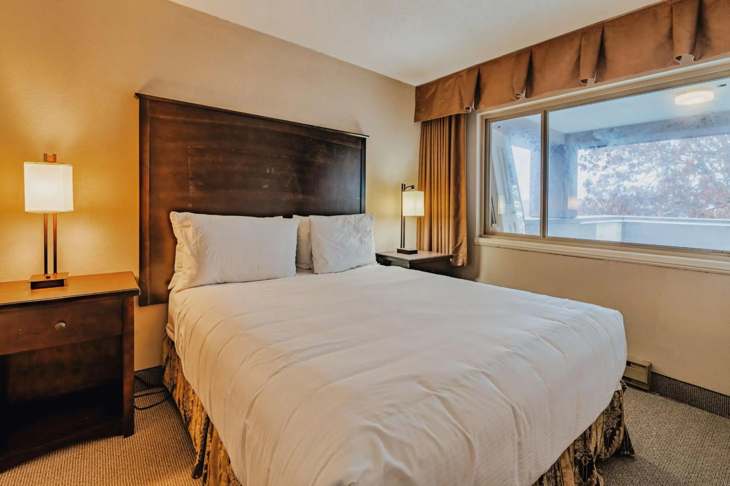 Two-Bedroom Family Suite with Two Queen Beds and Kitchenette - Balcony/Non-Smoking in SureStay Plus by Best Western Coquitlam Two-Bedroom Family Suite with Two Queen Beds and Kitchenette - Balcony/Non-Smoking in SureStay Plus by Best Western Coquitlam