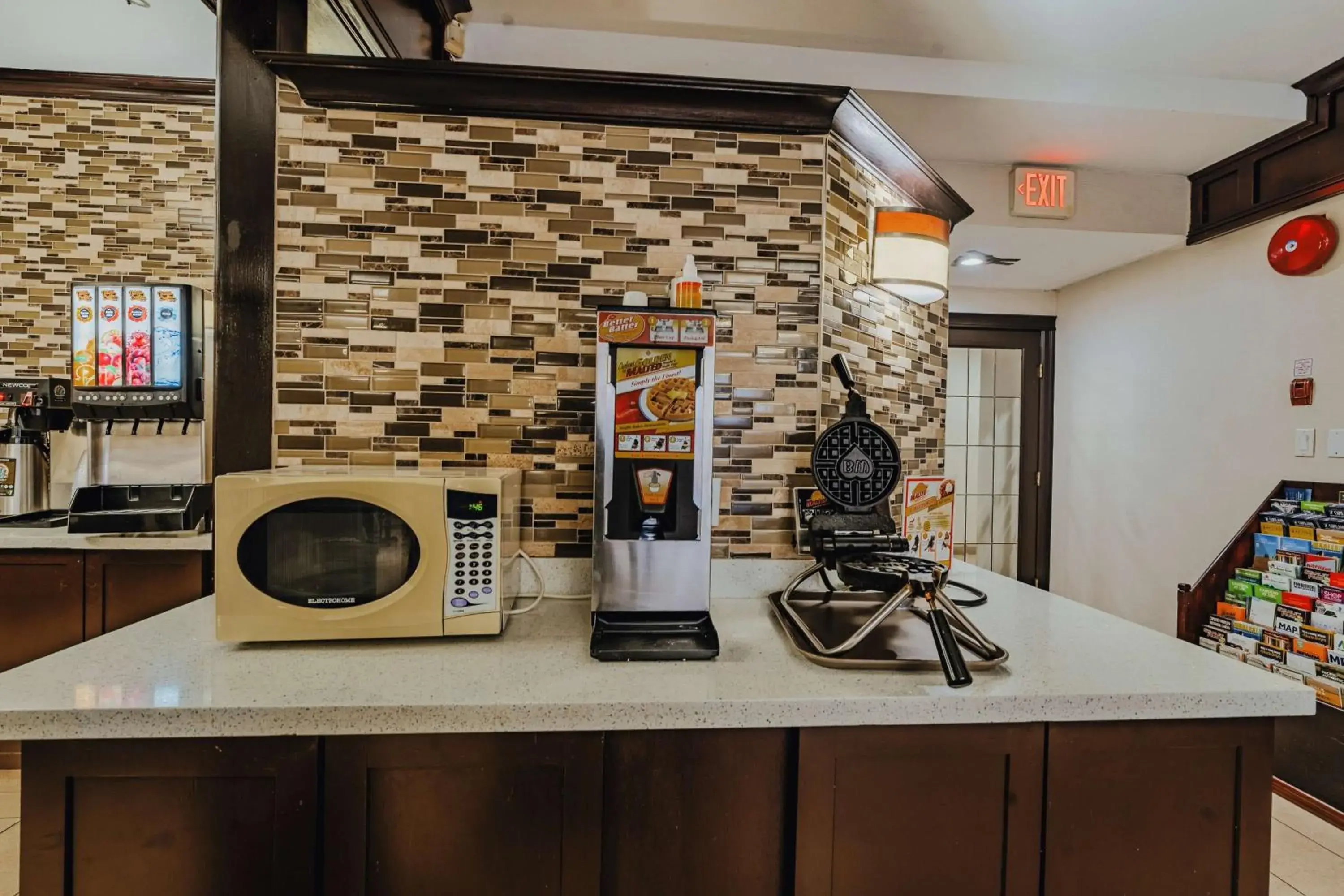 Breakfast in SureStay Plus by Best Western Coquitlam Breakfast in SureStay Plus by Best Western Coquitlam