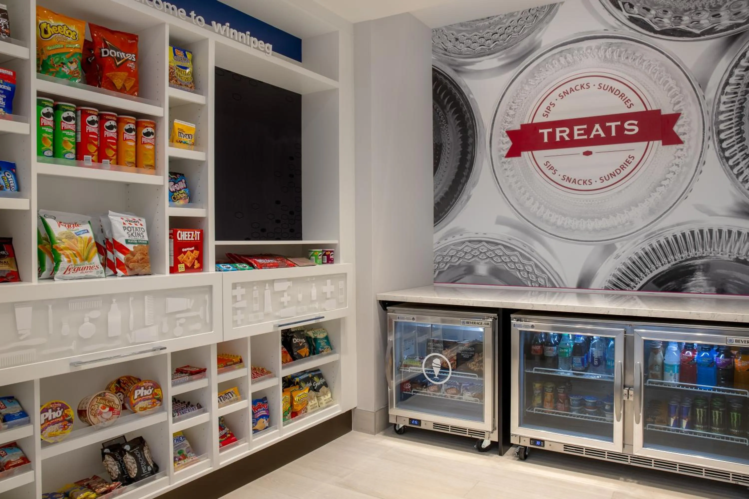 Food and drinks in Hampton Inn By Hilton Winnipeg Downtown