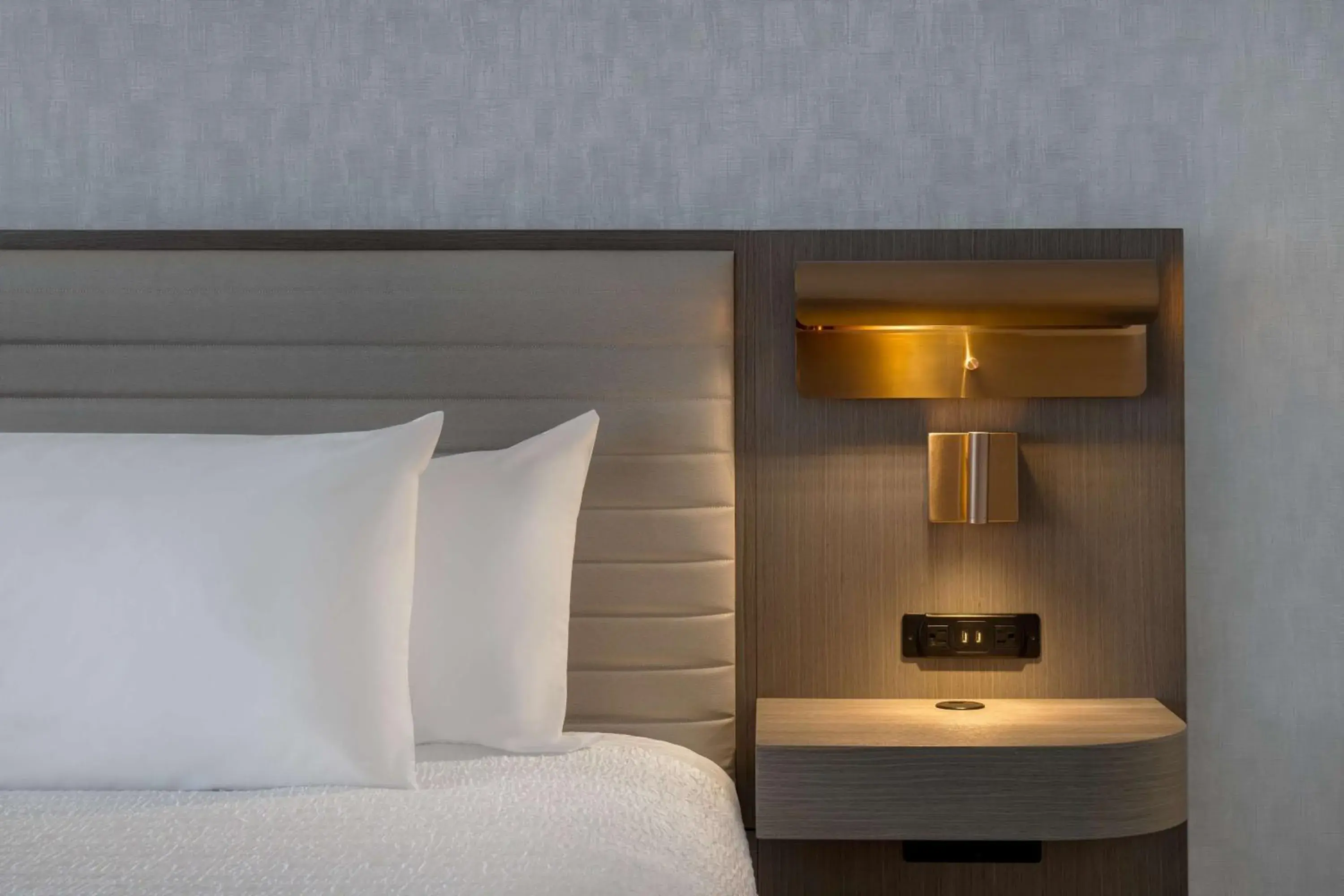 Bed in Hampton Inn By Hilton Winnipeg Downtown Bed in Hampton Inn By Hilton Winnipeg Downtown