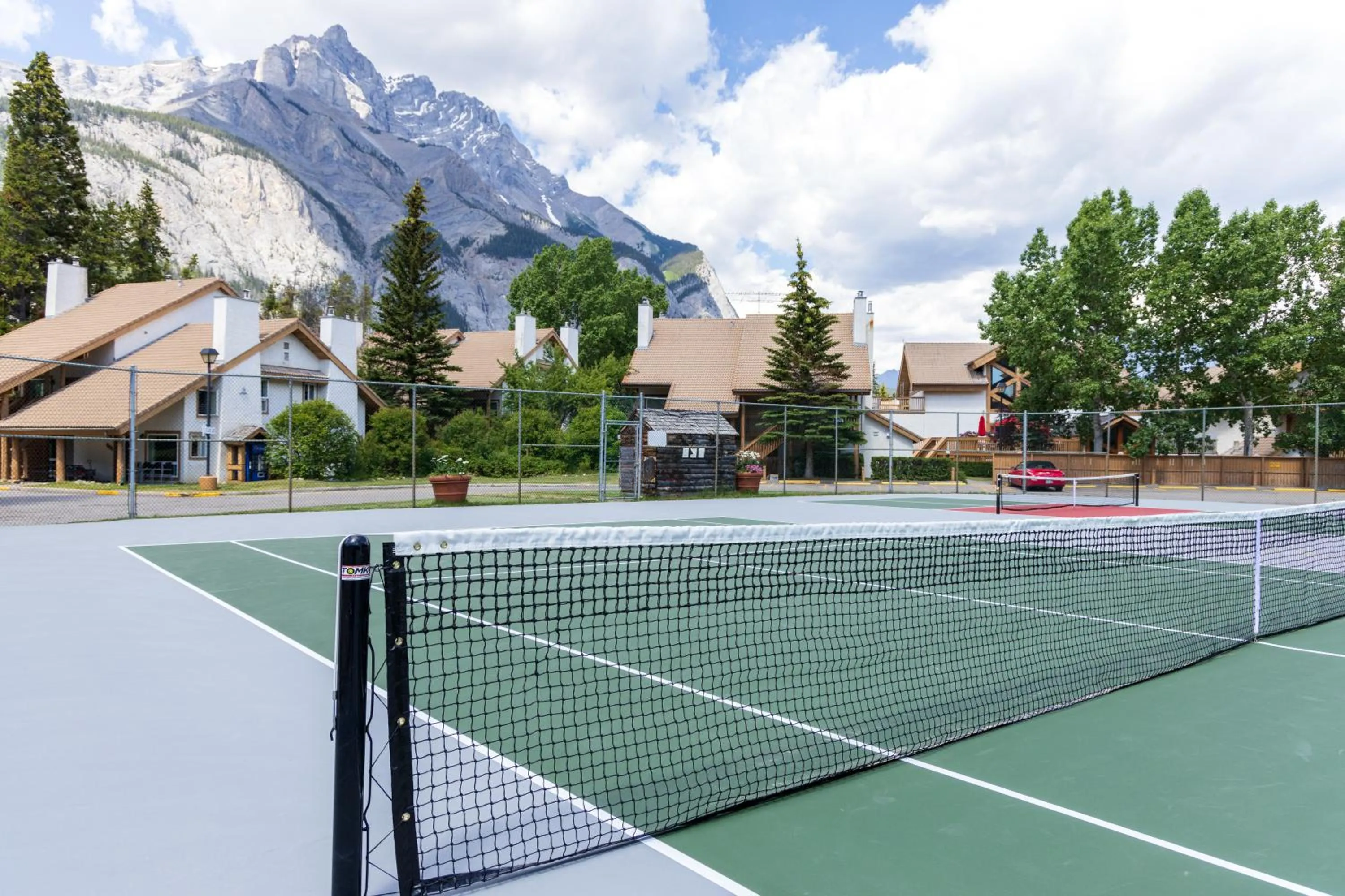 Tennis court in Banff Rocky Mountain Resort