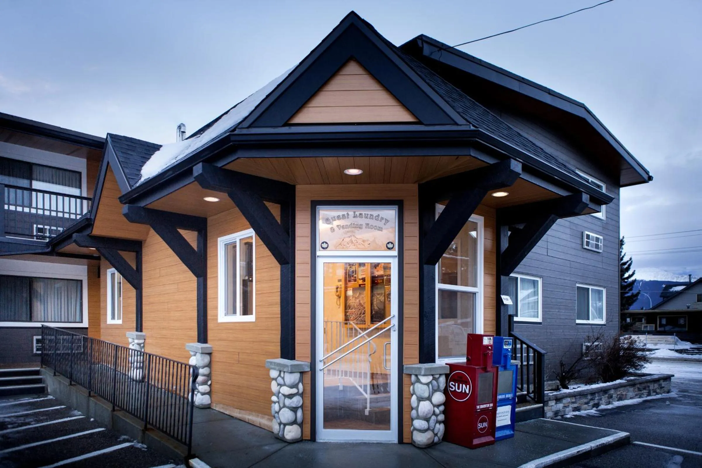 Property building in Mount Robson Inn