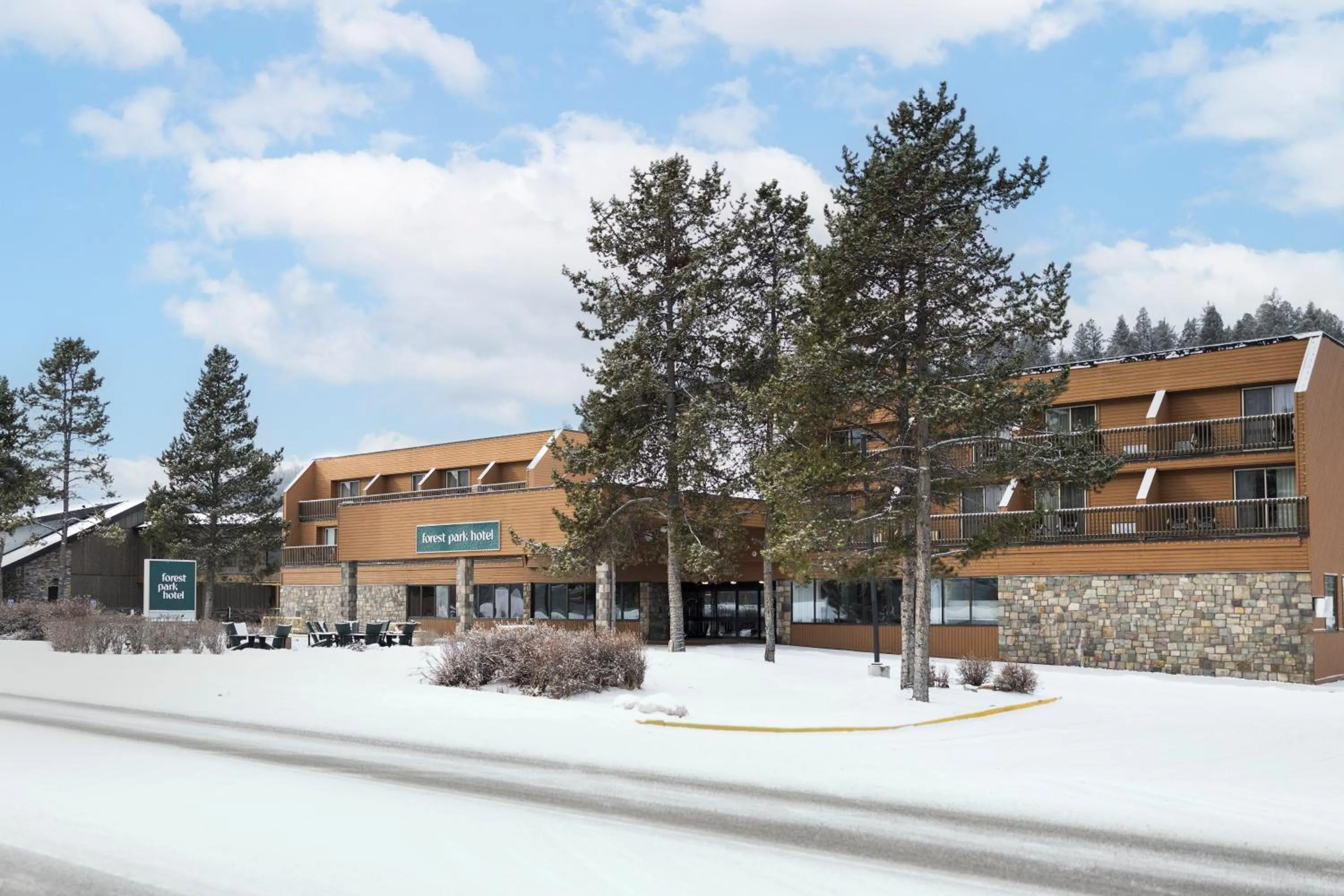 Property building in Forest Park Hotel