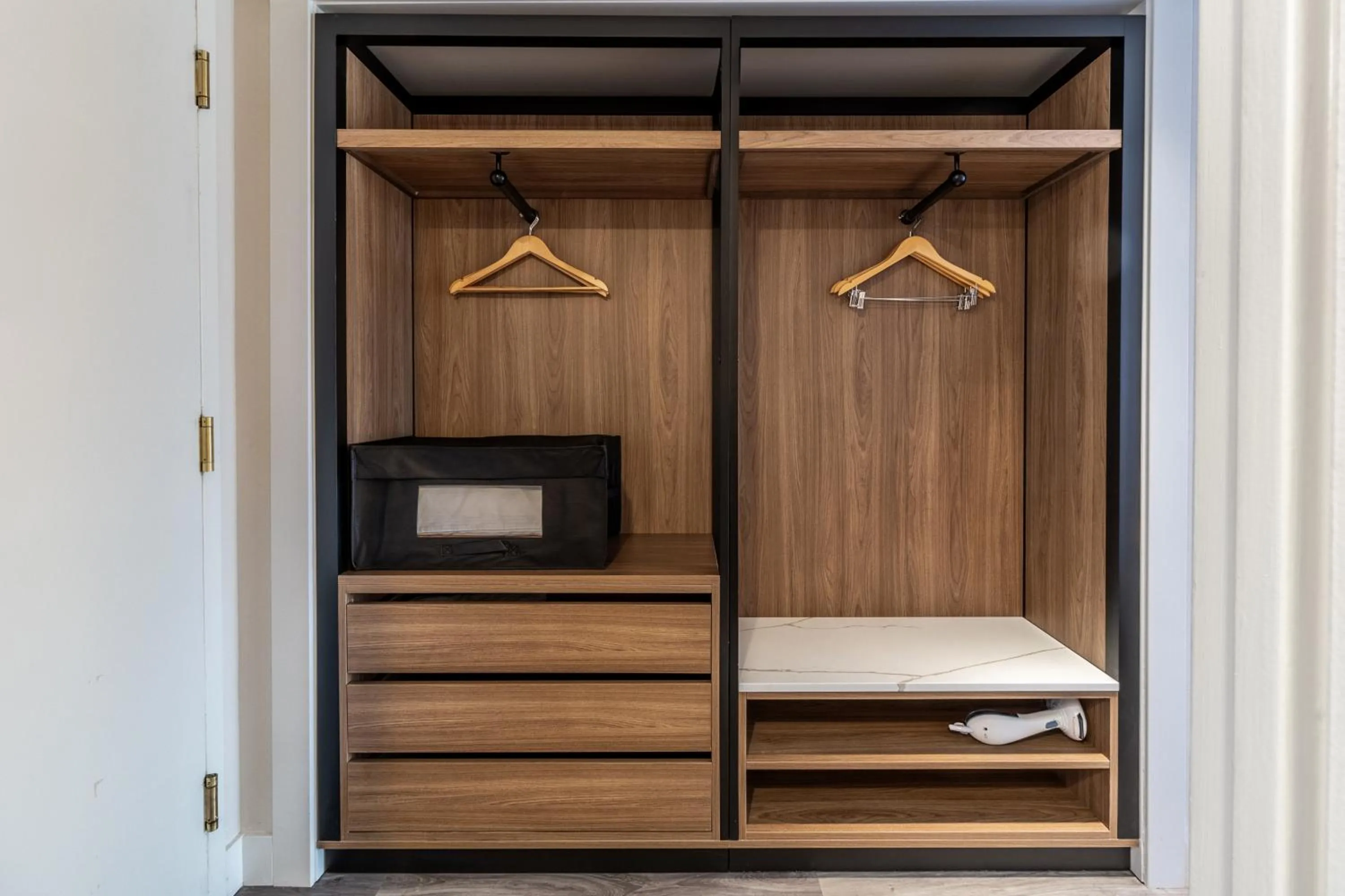 wardrobe in Atrium Hotel Vancouver