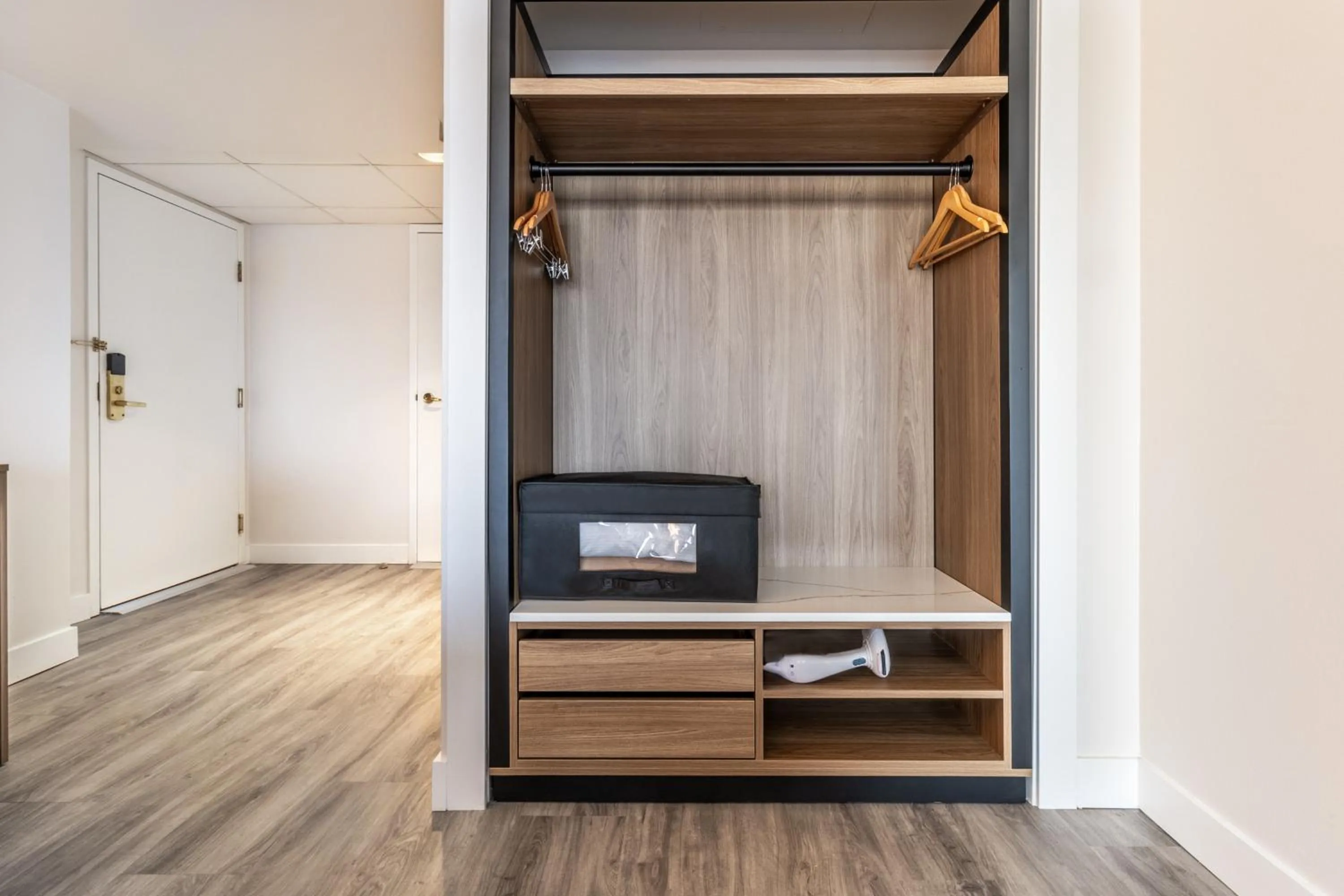 wardrobe in Atrium Hotel Vancouver
