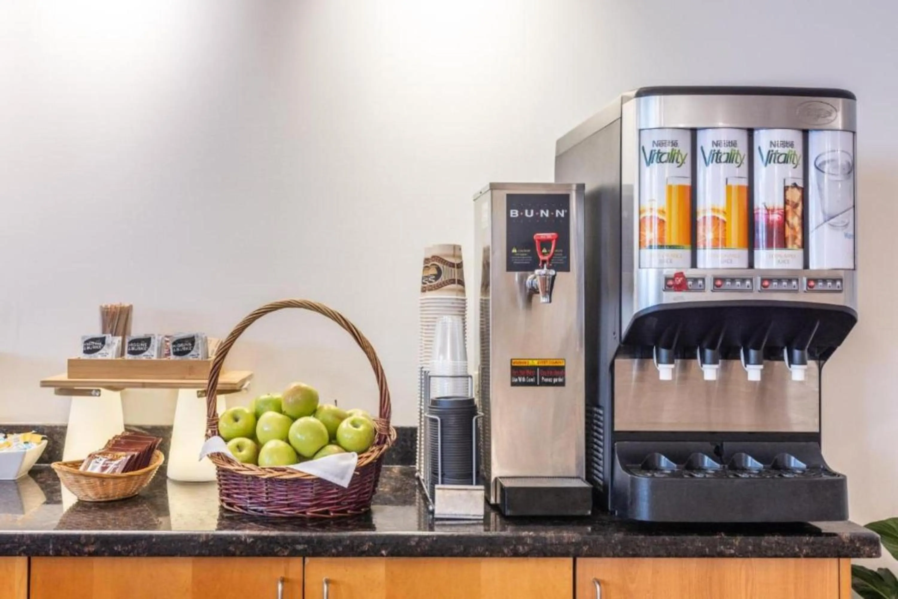 Breakfast in Atrium Hotel Vancouver