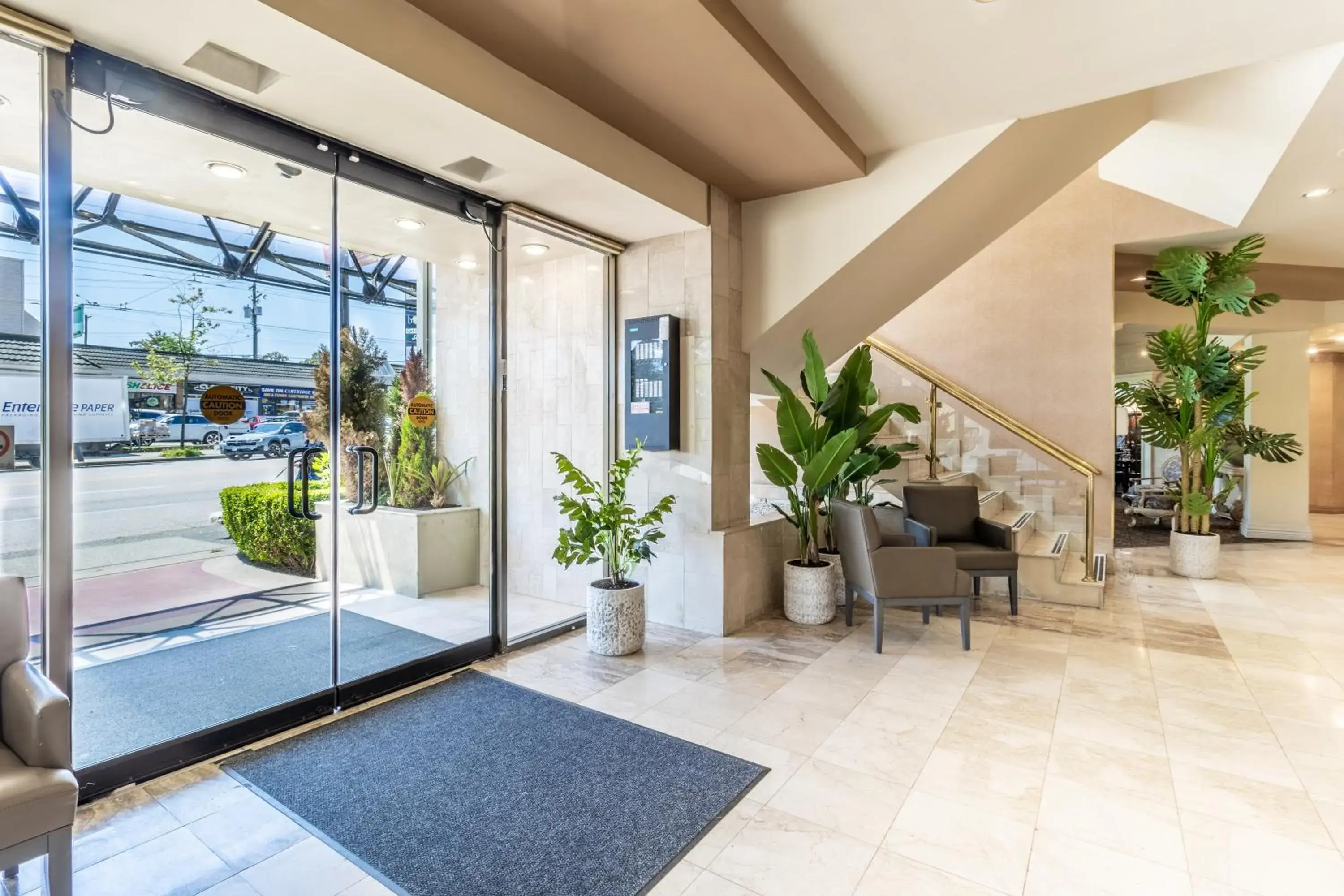 Lobby or reception in Atrium Hotel Vancouver Lobby or reception in Atrium Hotel Vancouver