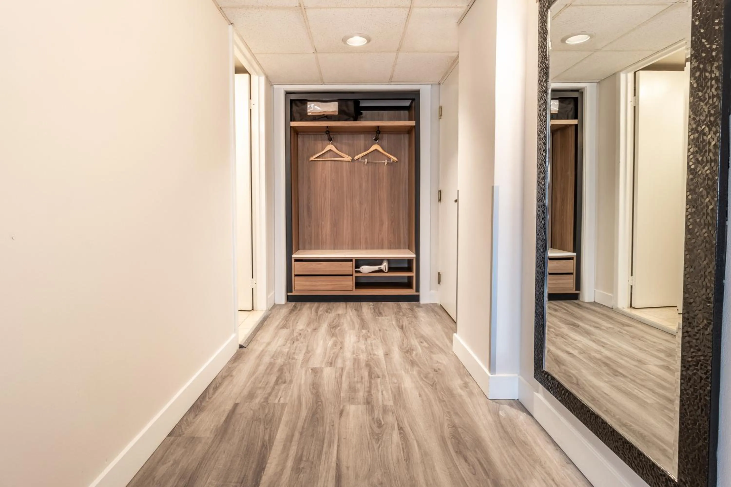 wardrobe in Atrium Hotel Vancouver