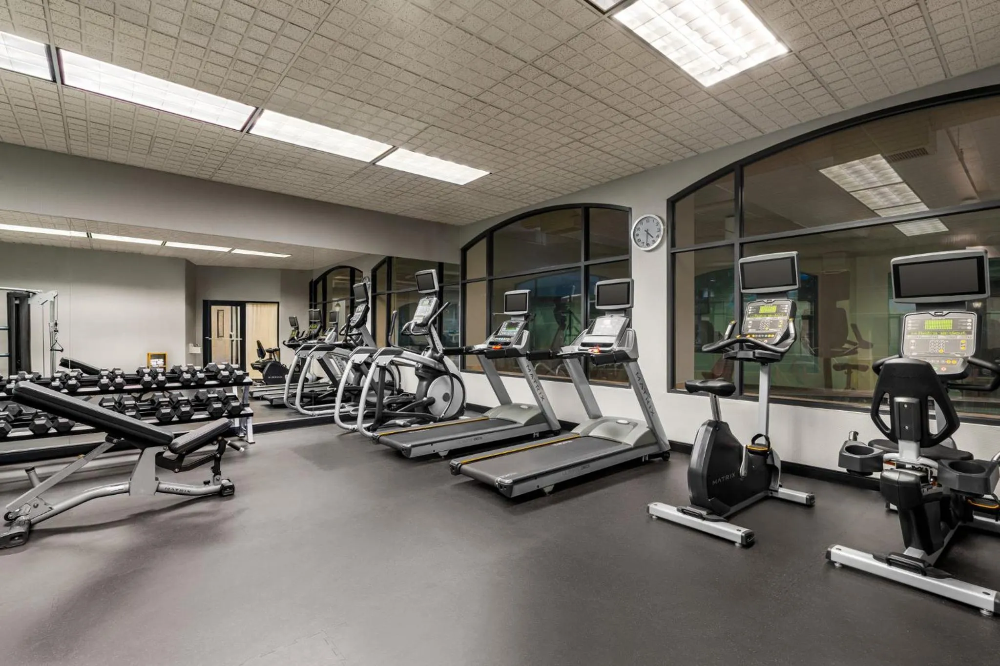 Fitness centre/facilities in Holiday Inn & Suites North Vancouver by IHG