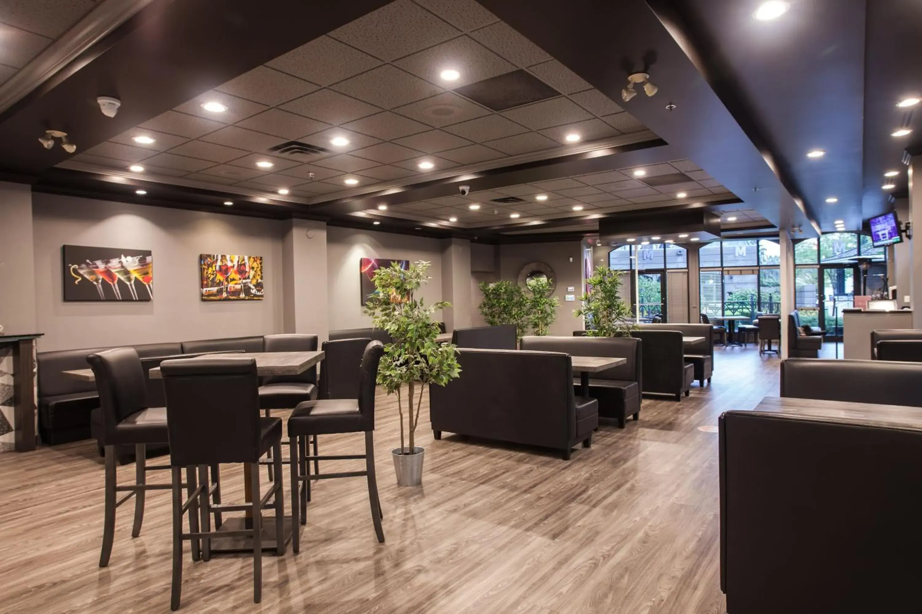 Restaurant/places to eat in Holiday Inn & Suites North Vancouver by IHG Restaurant/places to eat in Holiday Inn & Suites North Vancouver by IHG