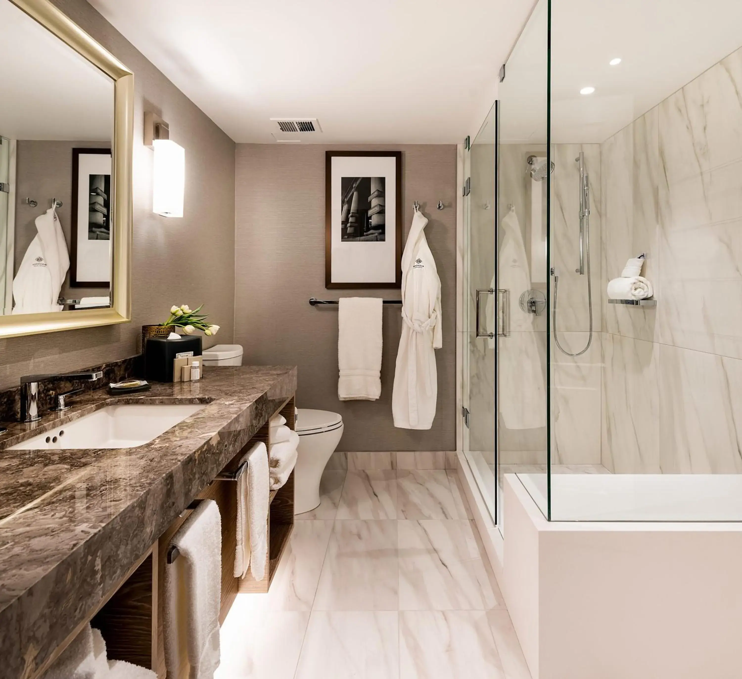 Diamond Room with City View in The Magnolia Hotel & Spa Diamond Room with City View in The Magnolia Hotel & Spa