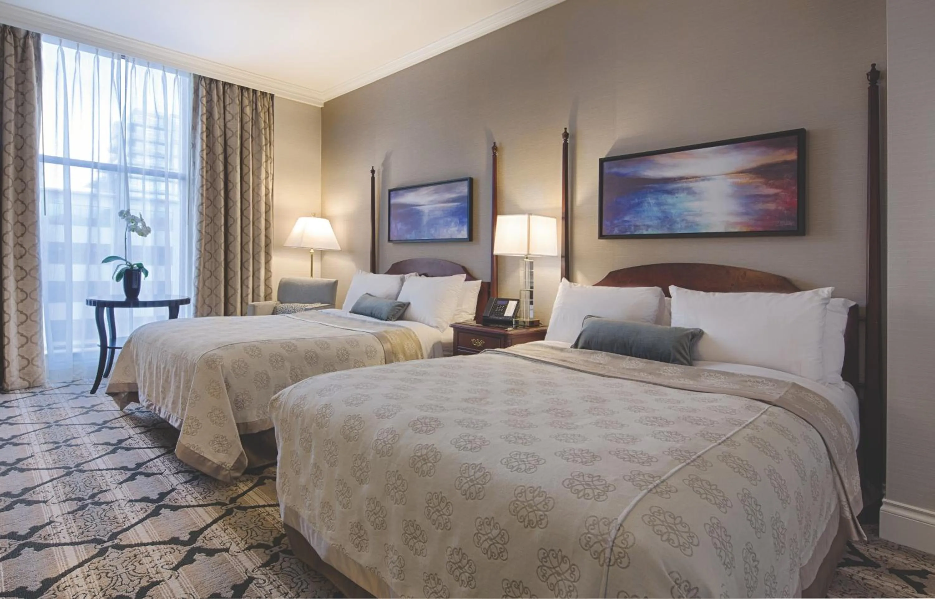 Bed in The Magnolia Hotel & Spa