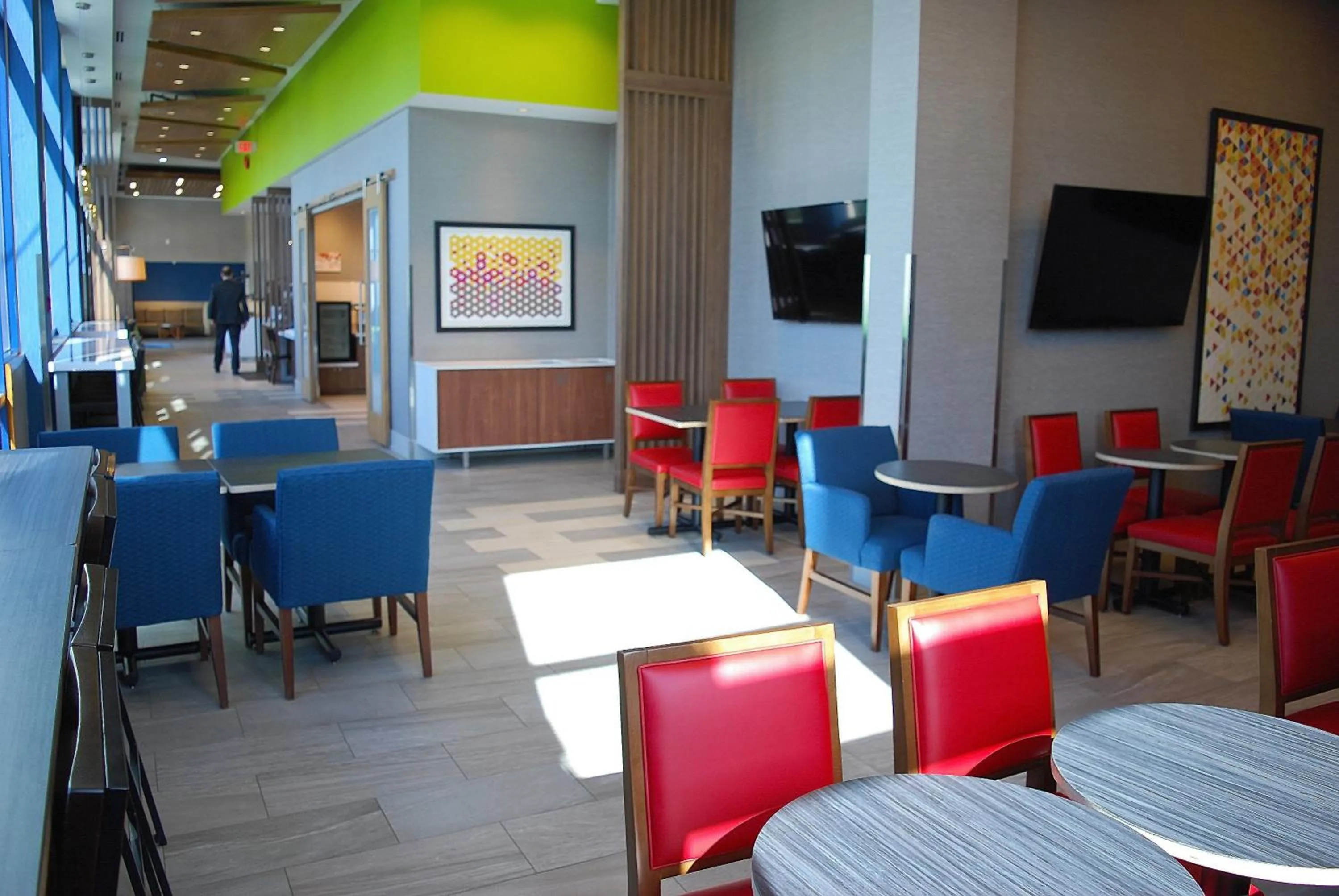 Property building in Holiday Inn Express Vancouver Airport-Richmond by IHG