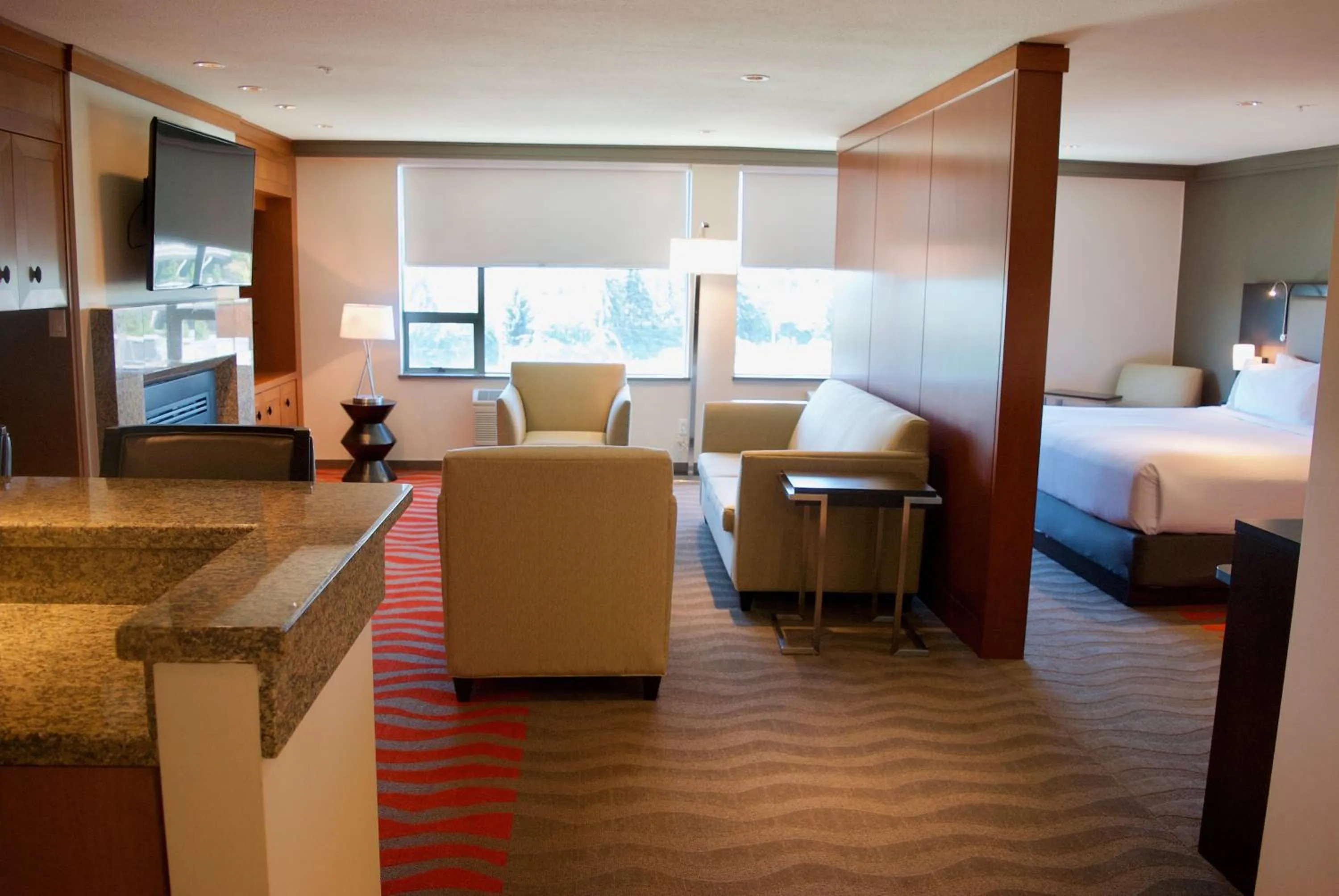 Photo of the whole room, Bed in Holiday Inn Vancouver Airport Richmond by IHG