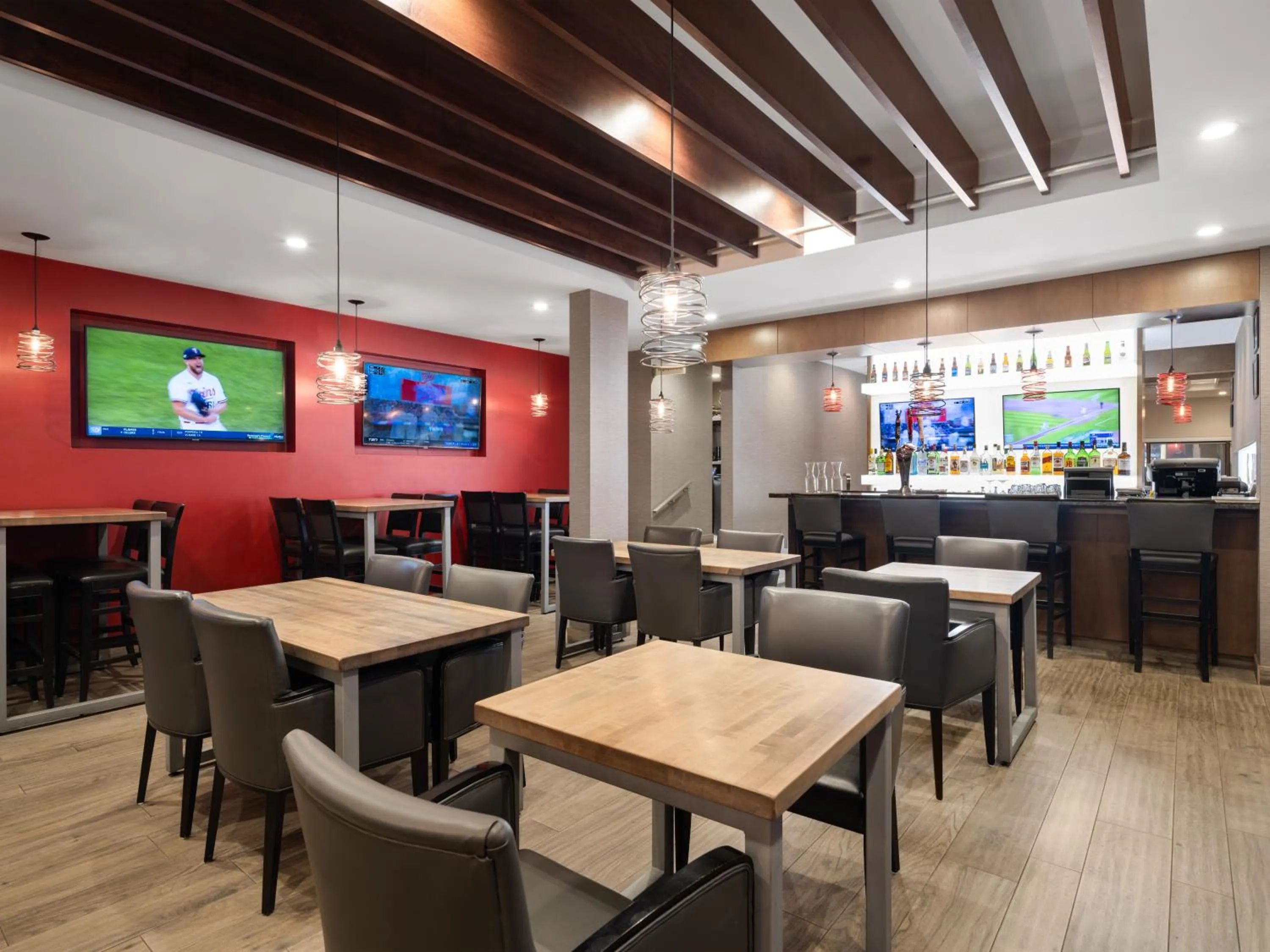 Restaurant/places to eat in Holiday Inn Calgary Airport by IHG