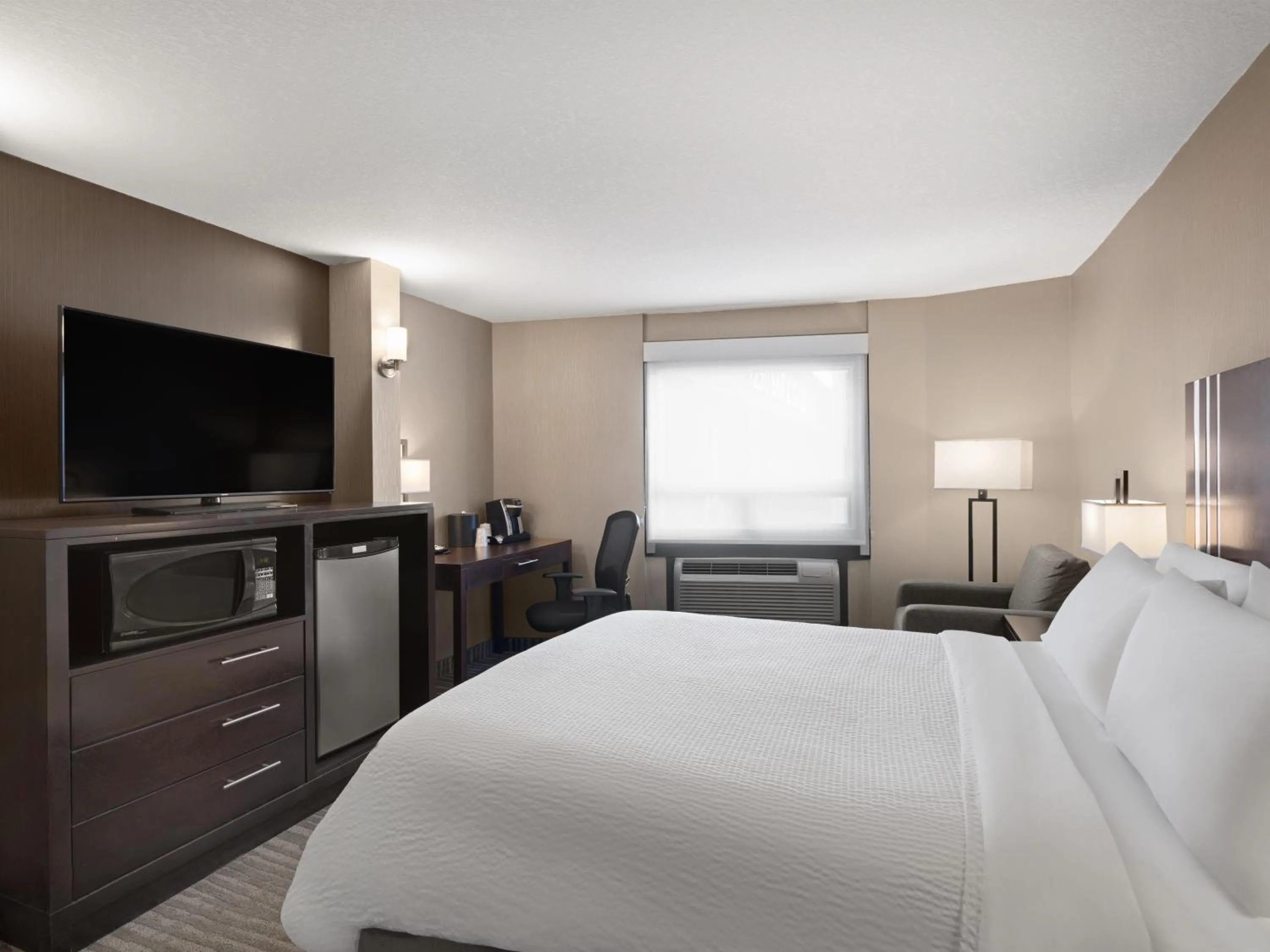 Bedroom, Bed in Holiday Inn Calgary Airport by IHG