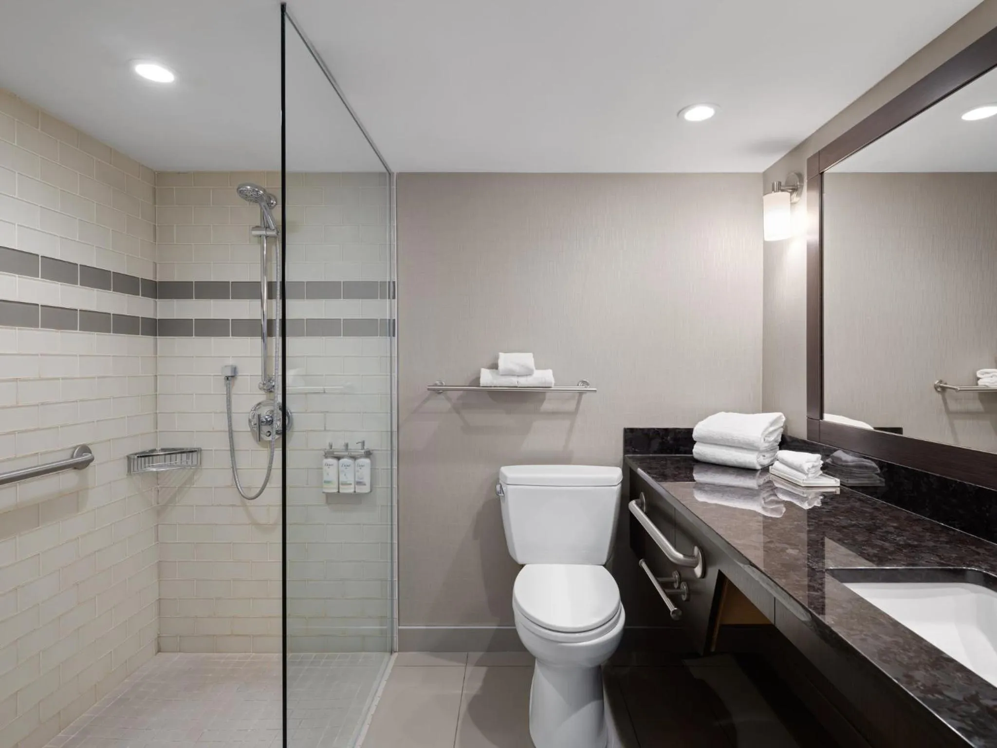 Photo of the whole room in Holiday Inn Calgary Airport by IHG