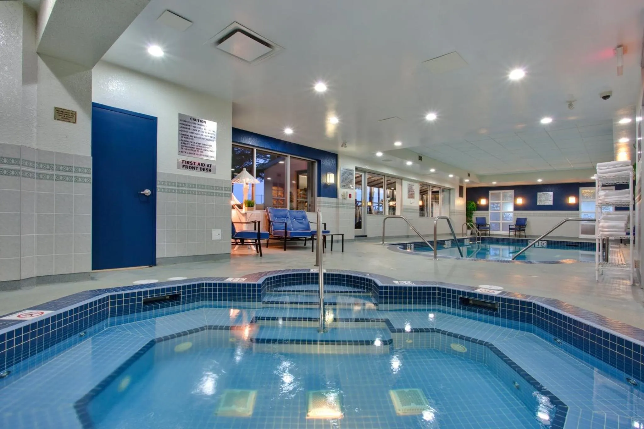 Swimming pool in Holiday Inn Calgary Airport by IHG