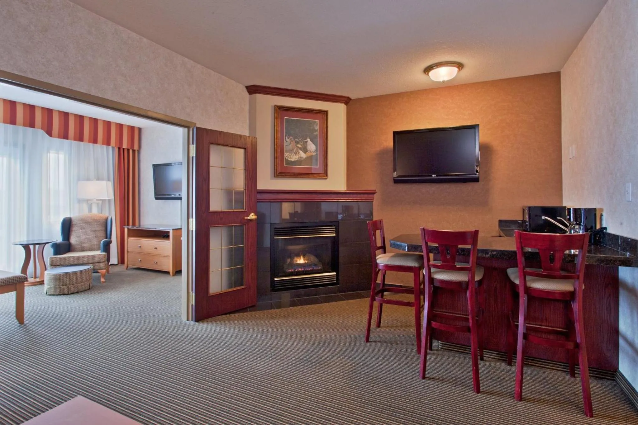 Photo of the whole room in Holiday Inn Express Calgary South by IHG