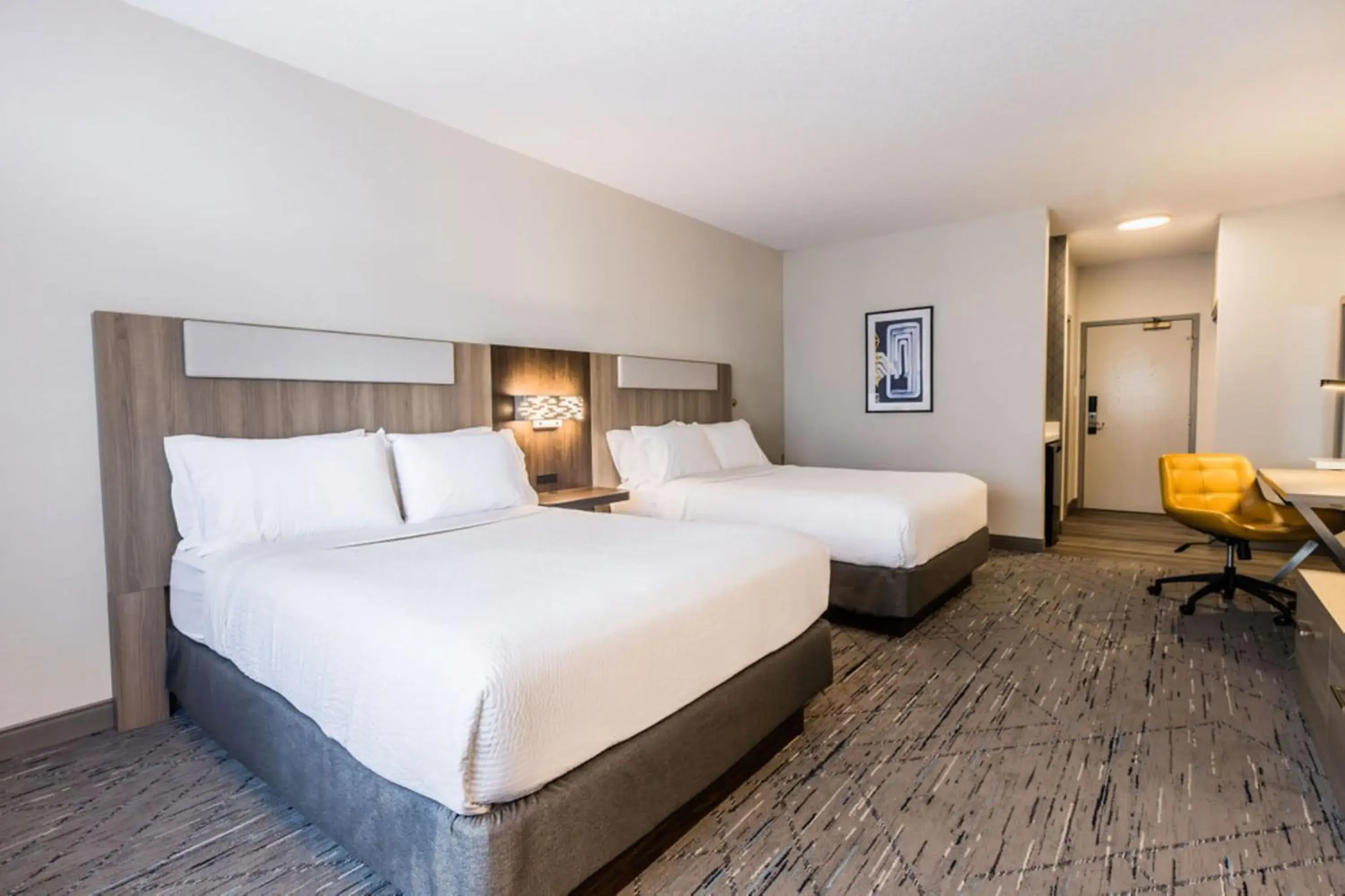 Bed in Holiday Inn Express Calgary South by IHG Bed in Holiday Inn Express Calgary South by IHG