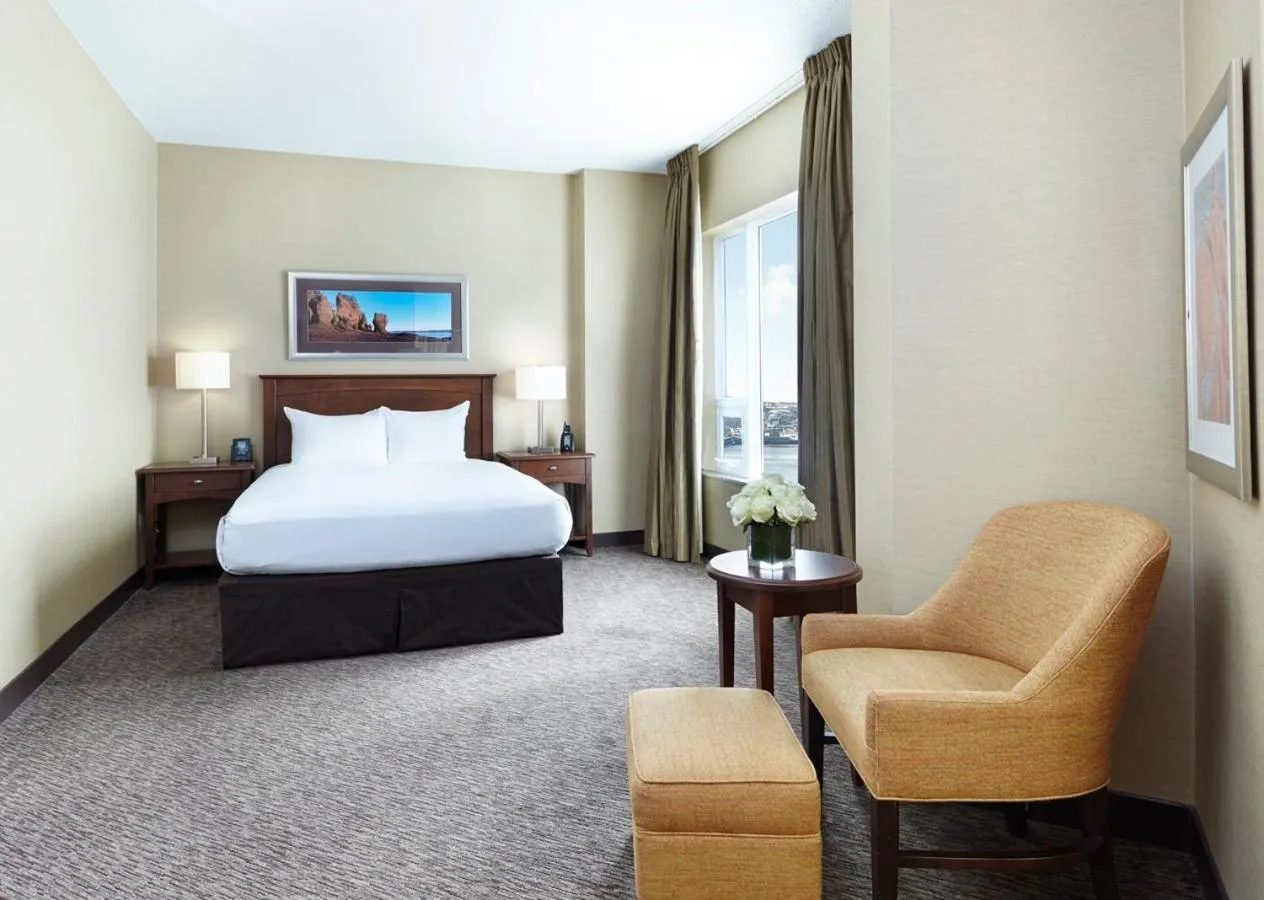 Bedroom, Bed in Hilton Saint John