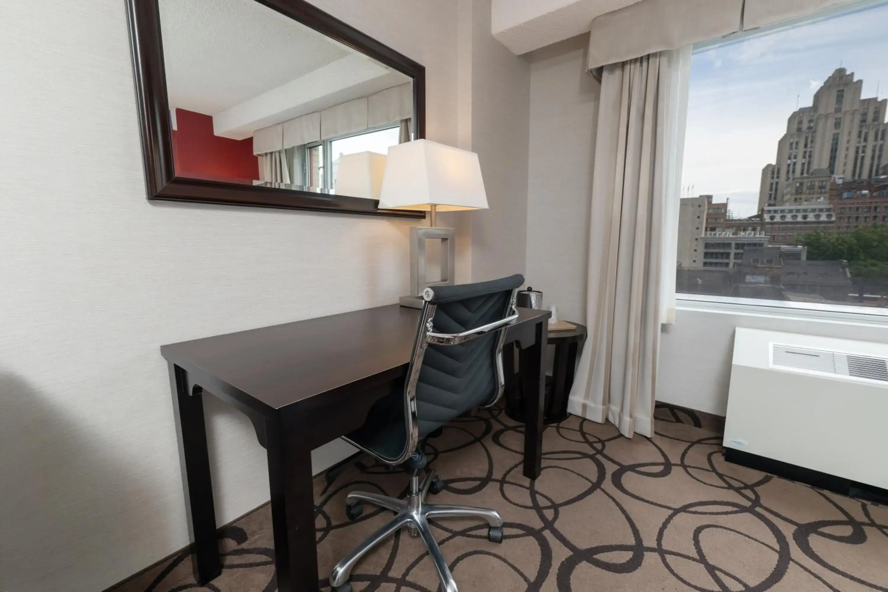 Bedroom in Holiday Inn Montreal Centre Ville Downtown by IHG Bedroom in Holiday Inn Montreal Centre Ville Downtown by IHG