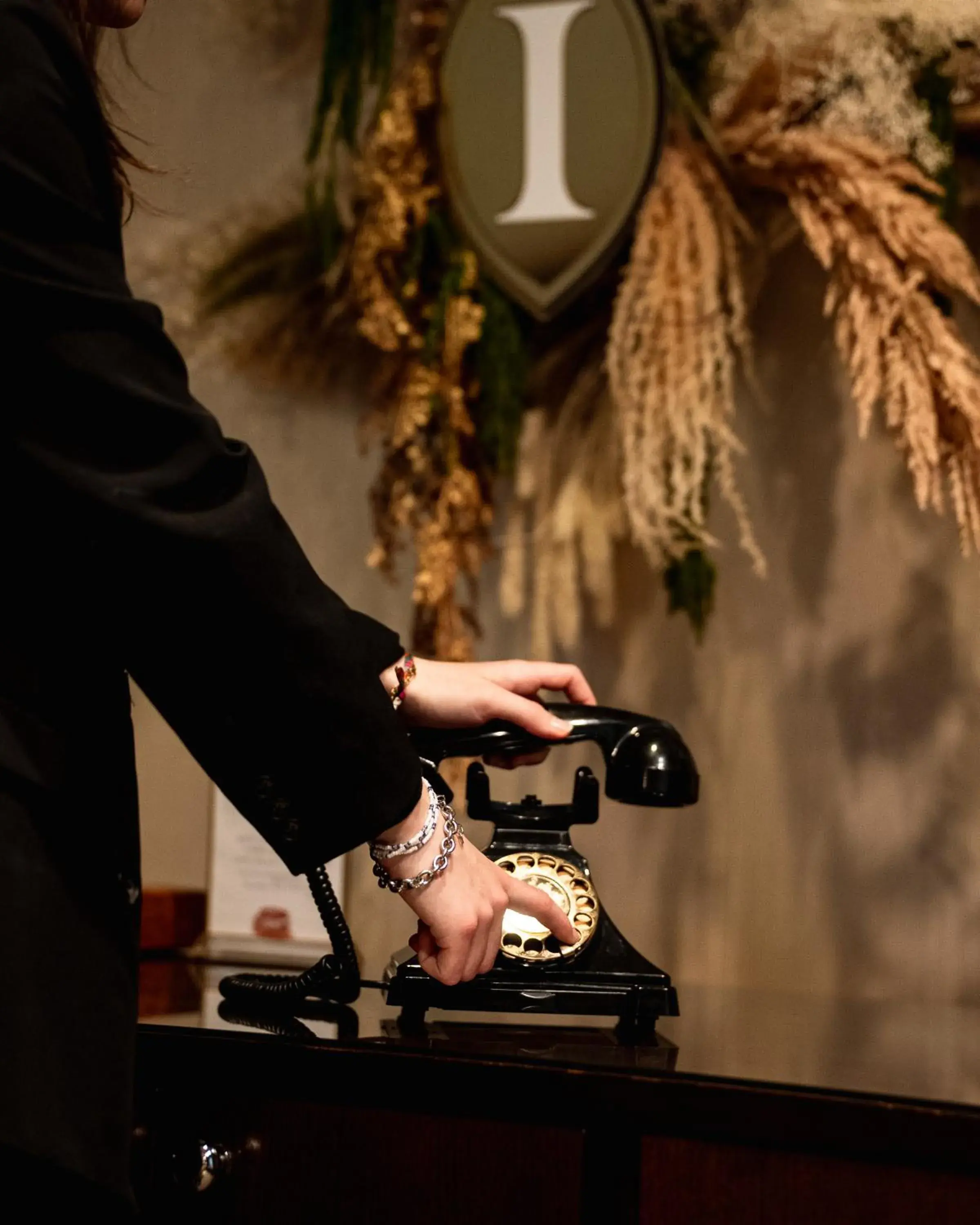 Lounge or bar in InterContinental Montreal by IHG Lounge or bar in InterContinental Montreal by IHG